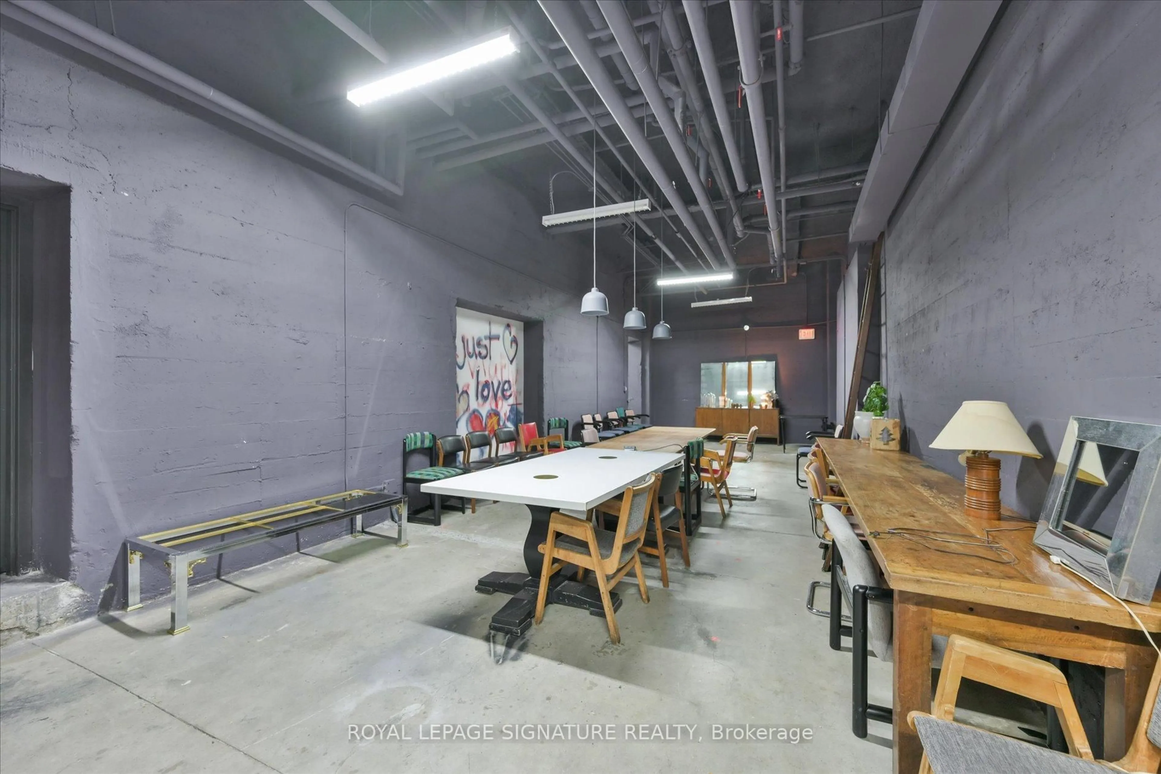 A pic of a room for 43 Hanna Ave #618, Toronto Ontario M6K 1X1