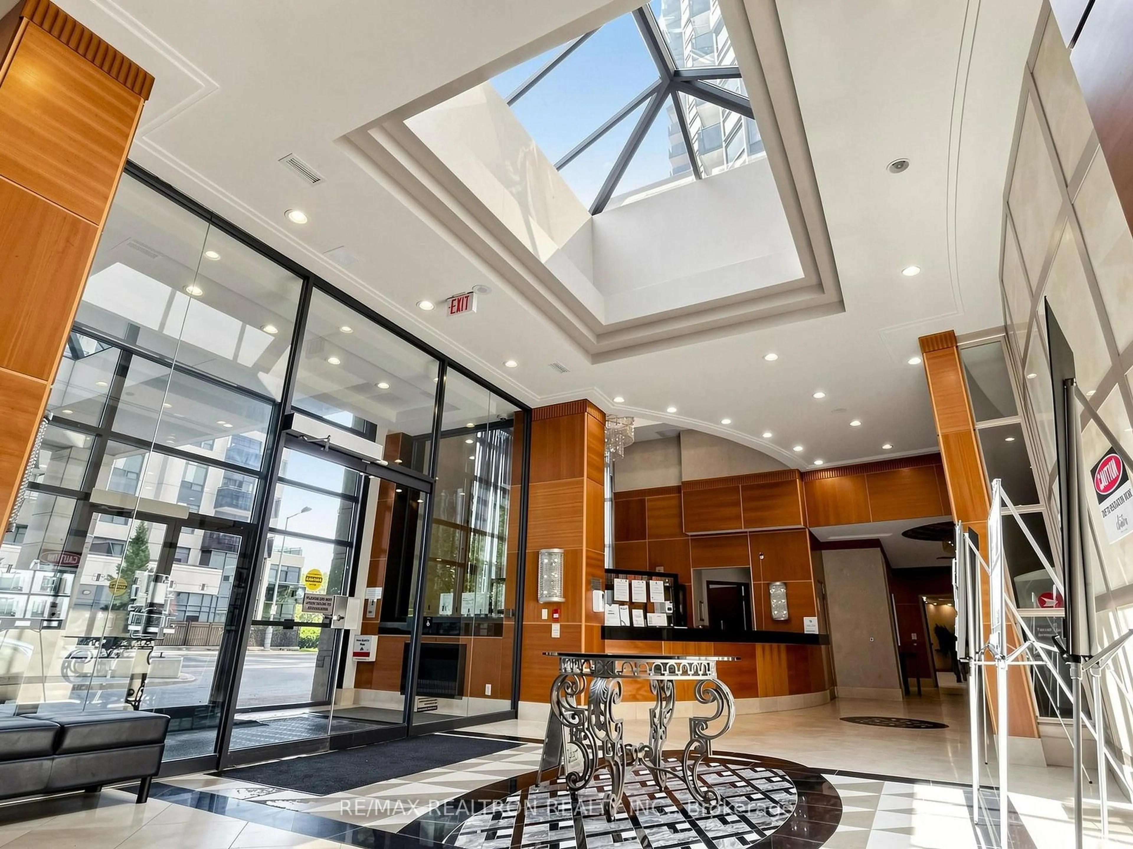 Lobby for 155 Beecroft Rd #2610, Toronto Ontario M2N 7C6