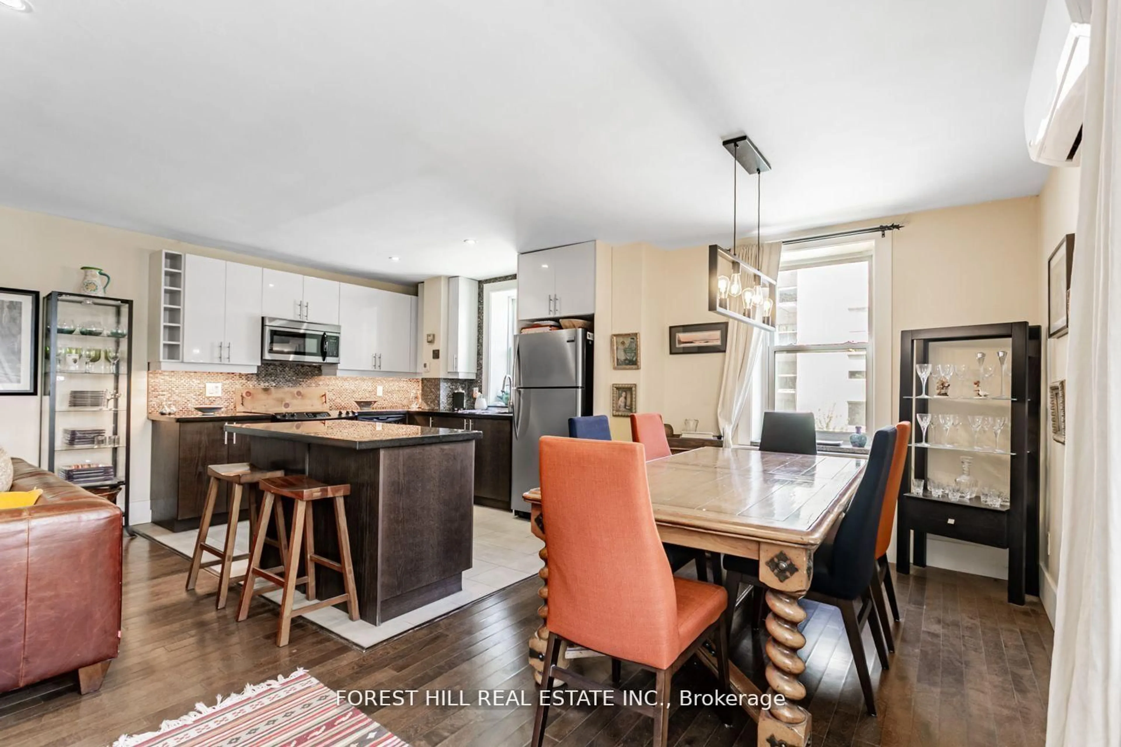 Open concept kitchen, ceramic/tile floor for 2603 Bathurst St #208, Toronto Ontario M6B 2Z6