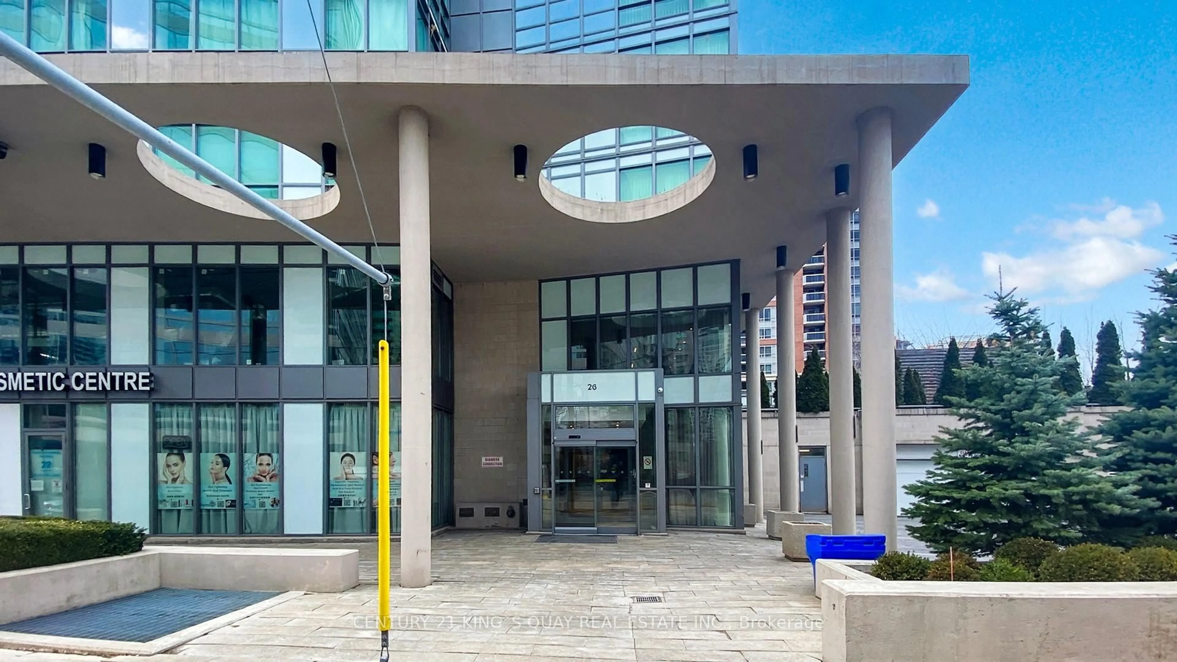 Indoor foyer for 26 Norton Ave #Ph 11, Toronto Ontario M2N 0C6
