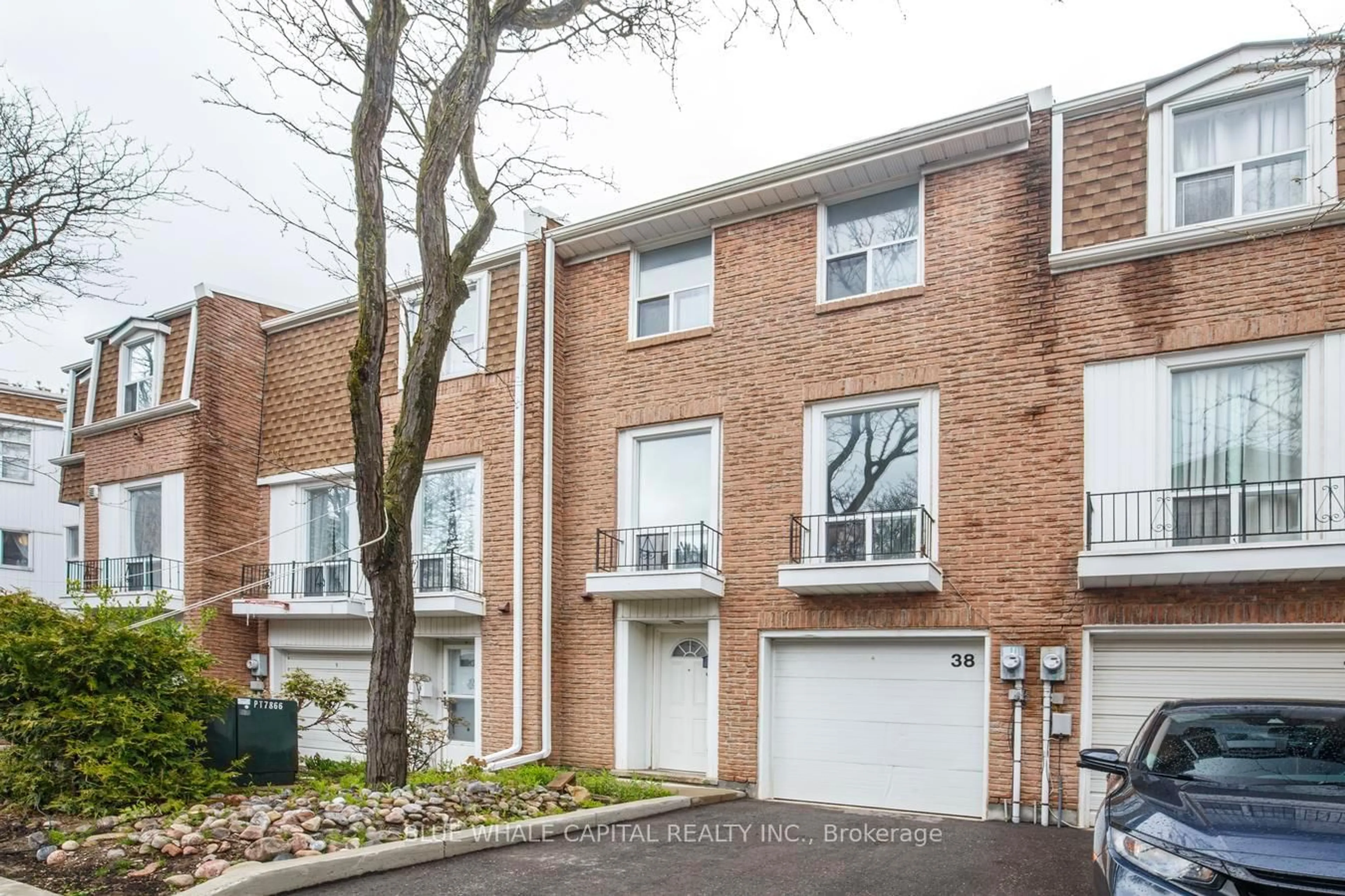 Home with brick exterior material, street for 38 Thimble Berry Way, Toronto Ontario M2H 3K7