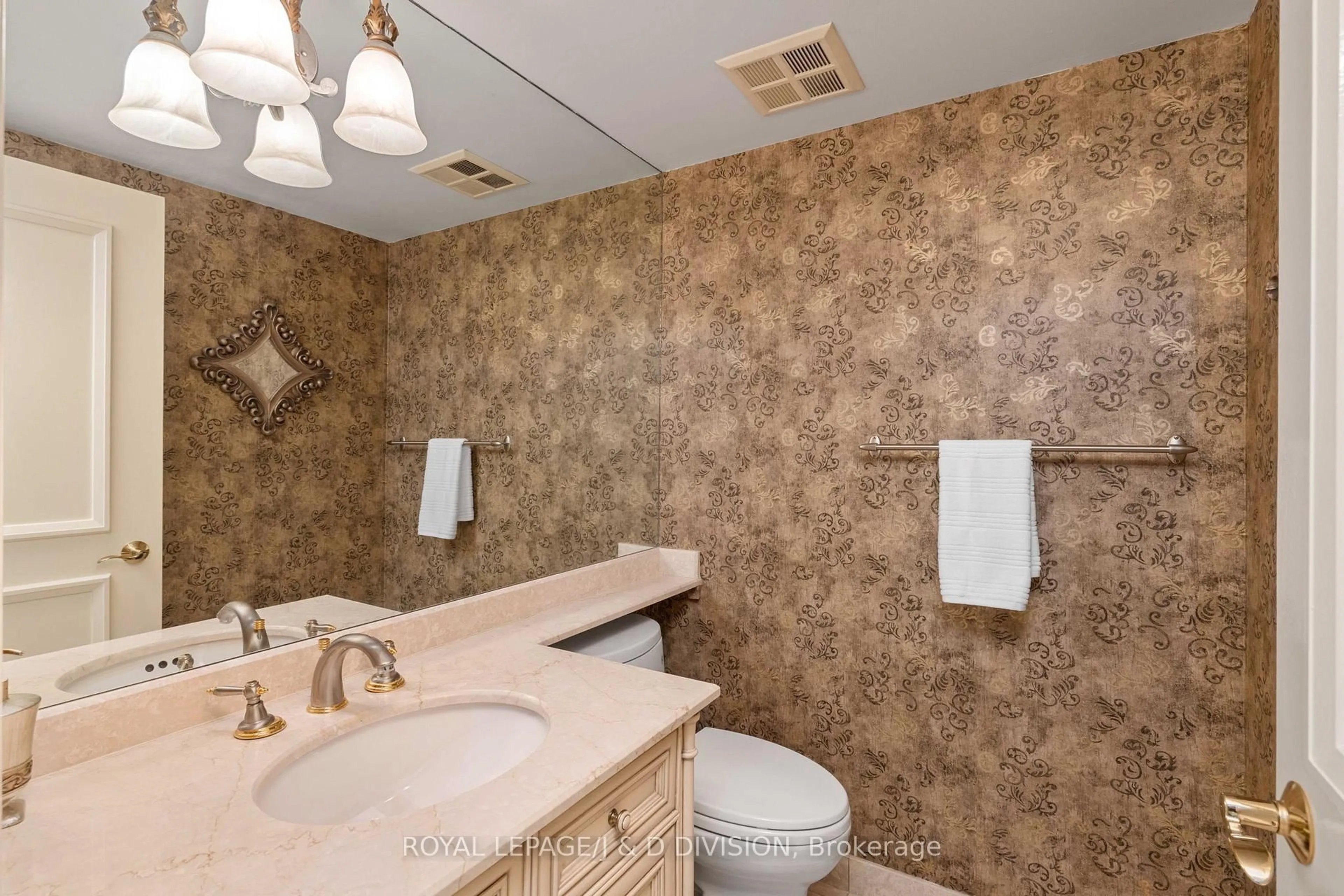 Standard bathroom, ceramic/tile floor for 3800 Yonge St #302, Toronto Ontario M4N 3P7