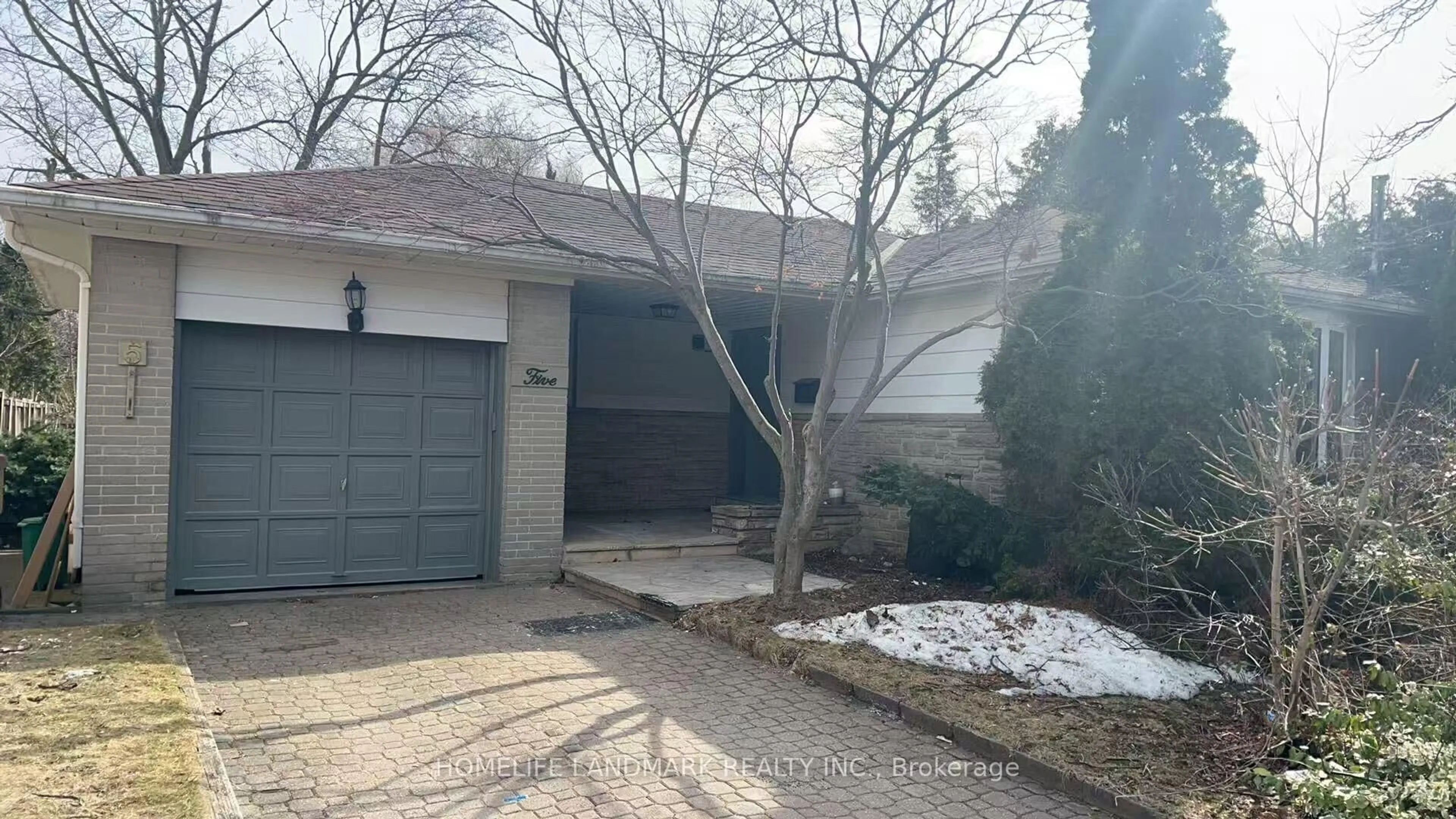 Unknown for 5 Park Glen Dr, Toronto Ontario M3B 1K4