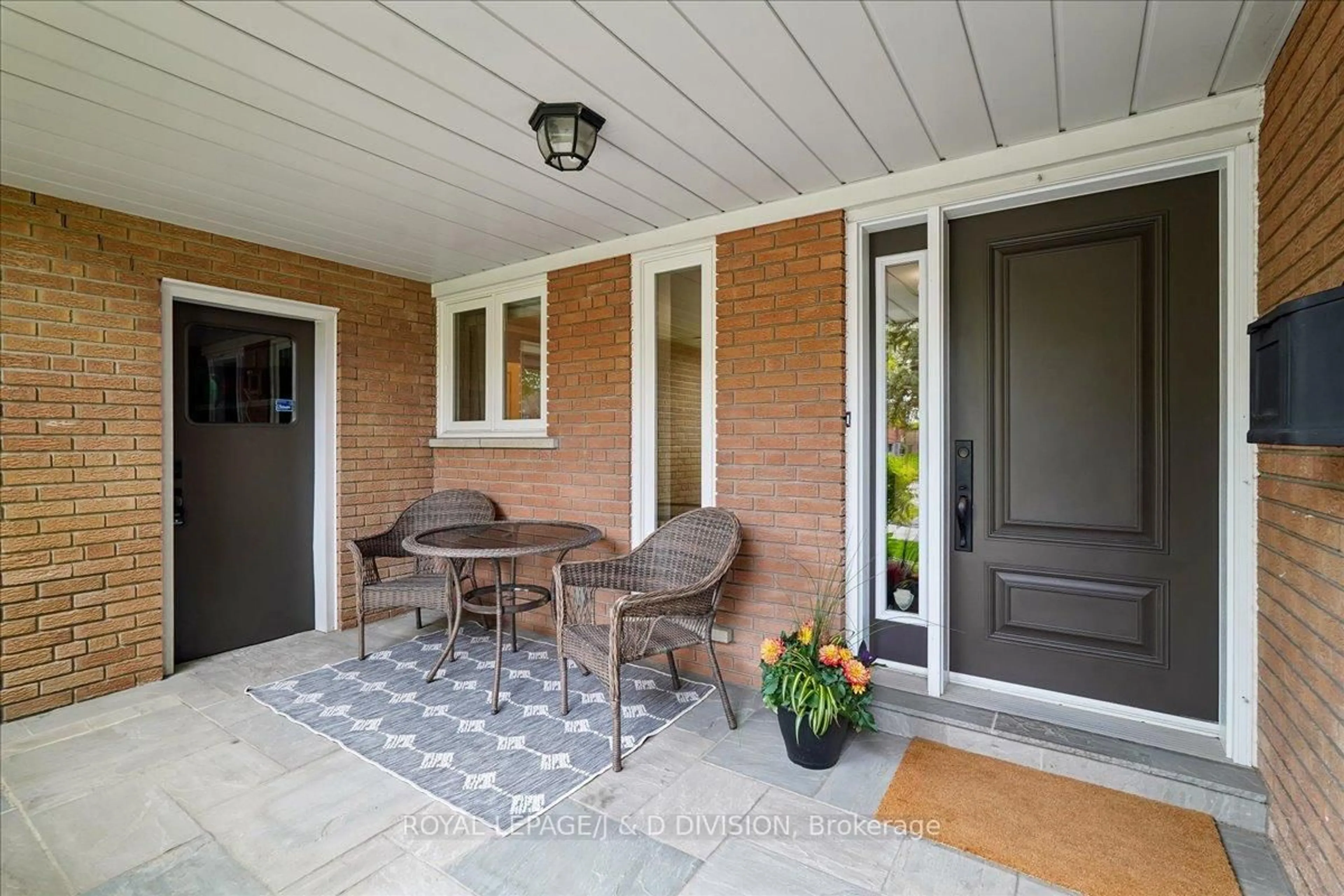 Patio, street for 44 George Henry Blvd, Toronto Ontario M2J 1E2