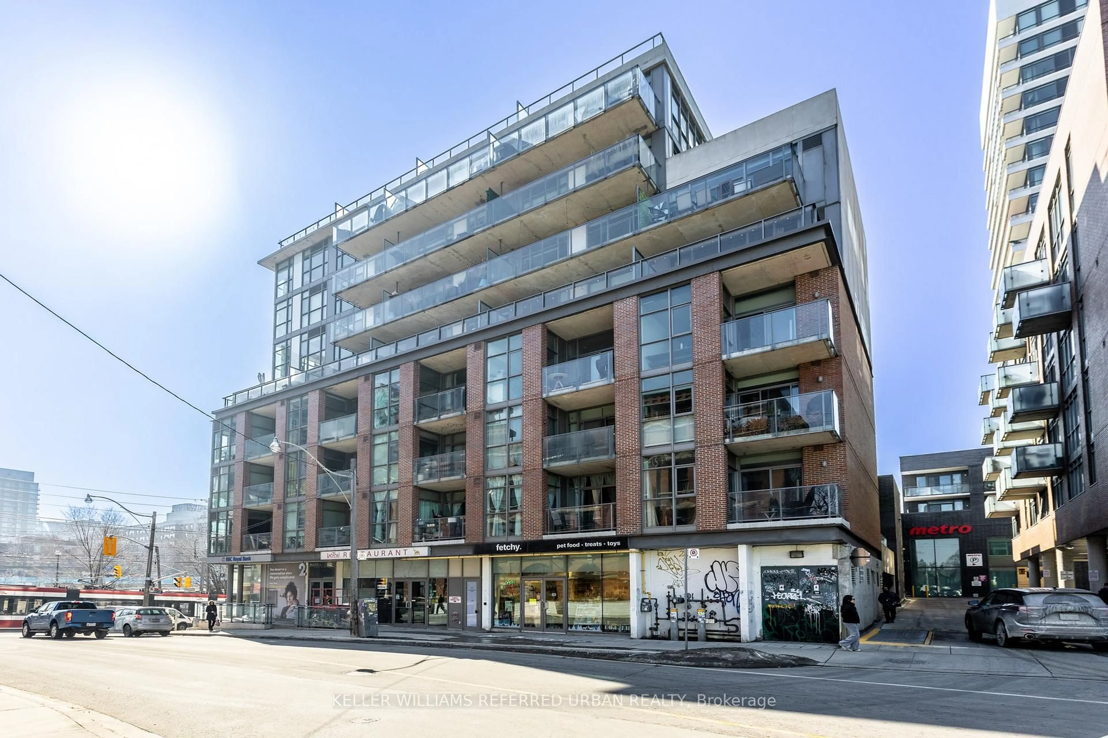 Unknown for 2 Gladstone Ave #208, Toronto Ontario M6J 0B2