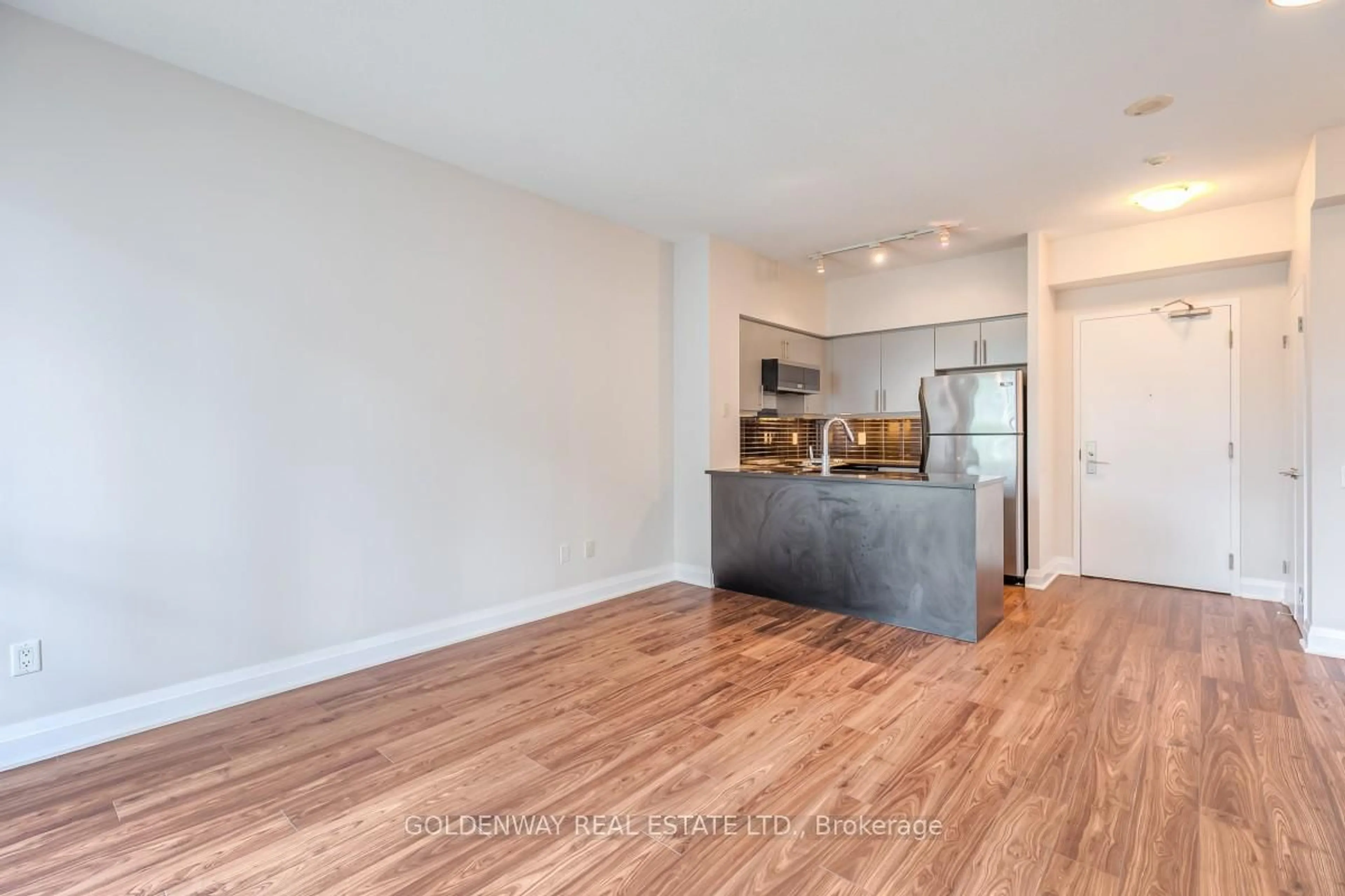 Unknown for 83 Redpath Ave #401, Toronto Ontario M4S 0A2
