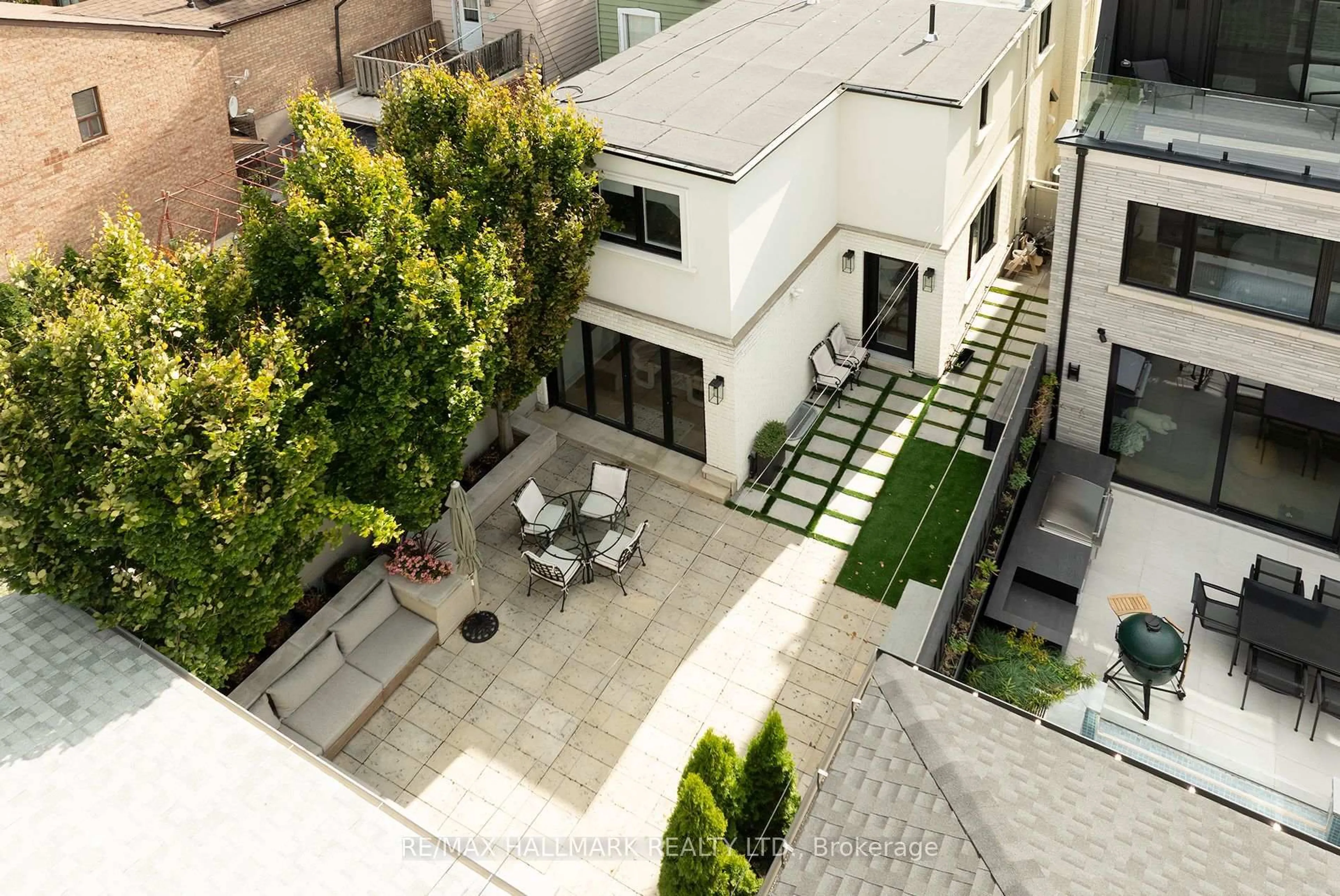 Patio, street for 18 Foxley St, Toronto Ontario M6J 1R1