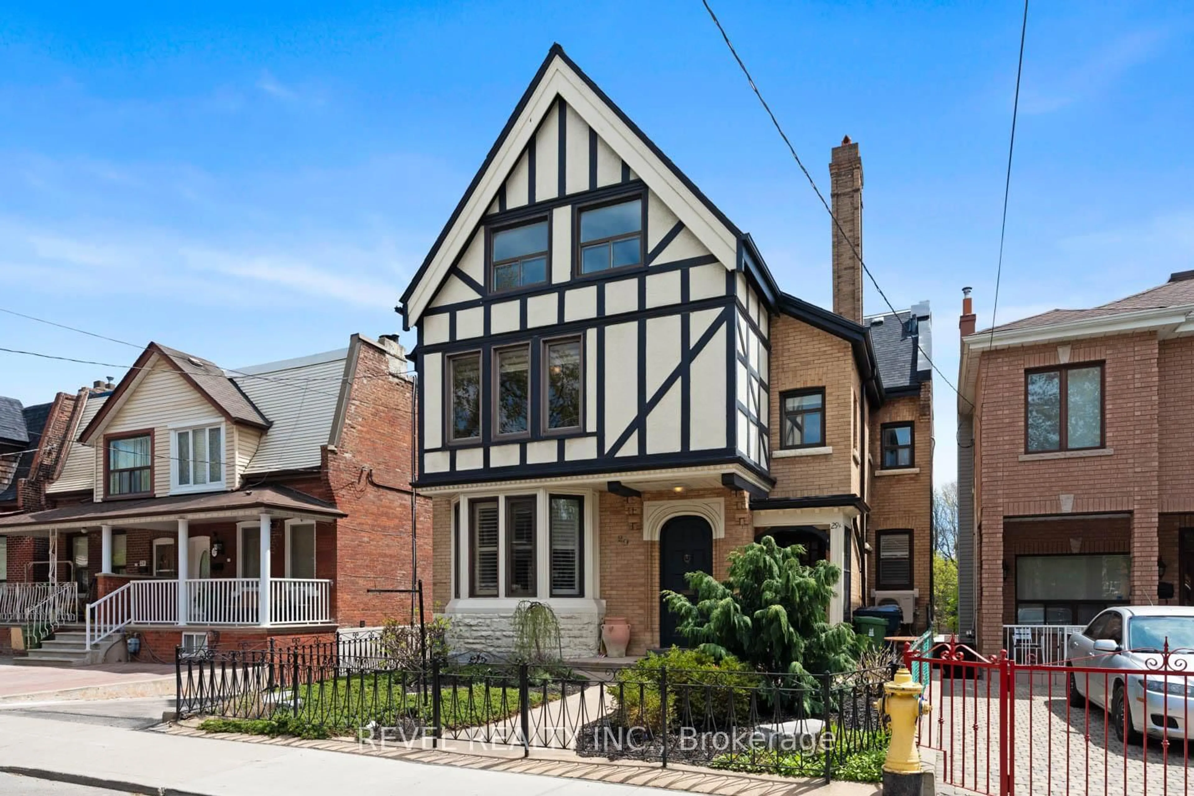 Home with brick exterior material, street for 29 Shannon St, Toronto Ontario M6J 2E6