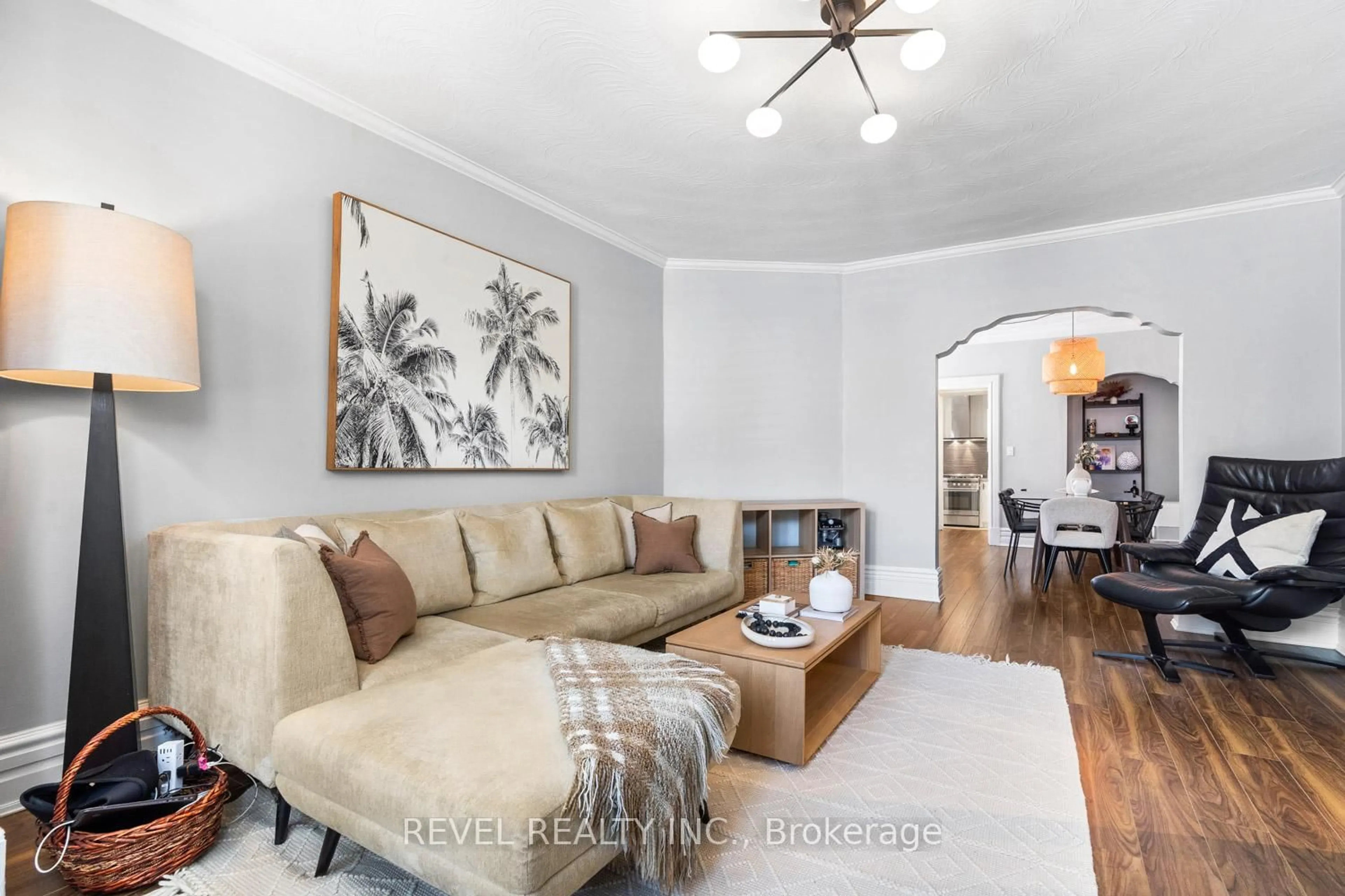 Living room with furniture, unknown for 29 Shannon St, Toronto Ontario M6J 2E6