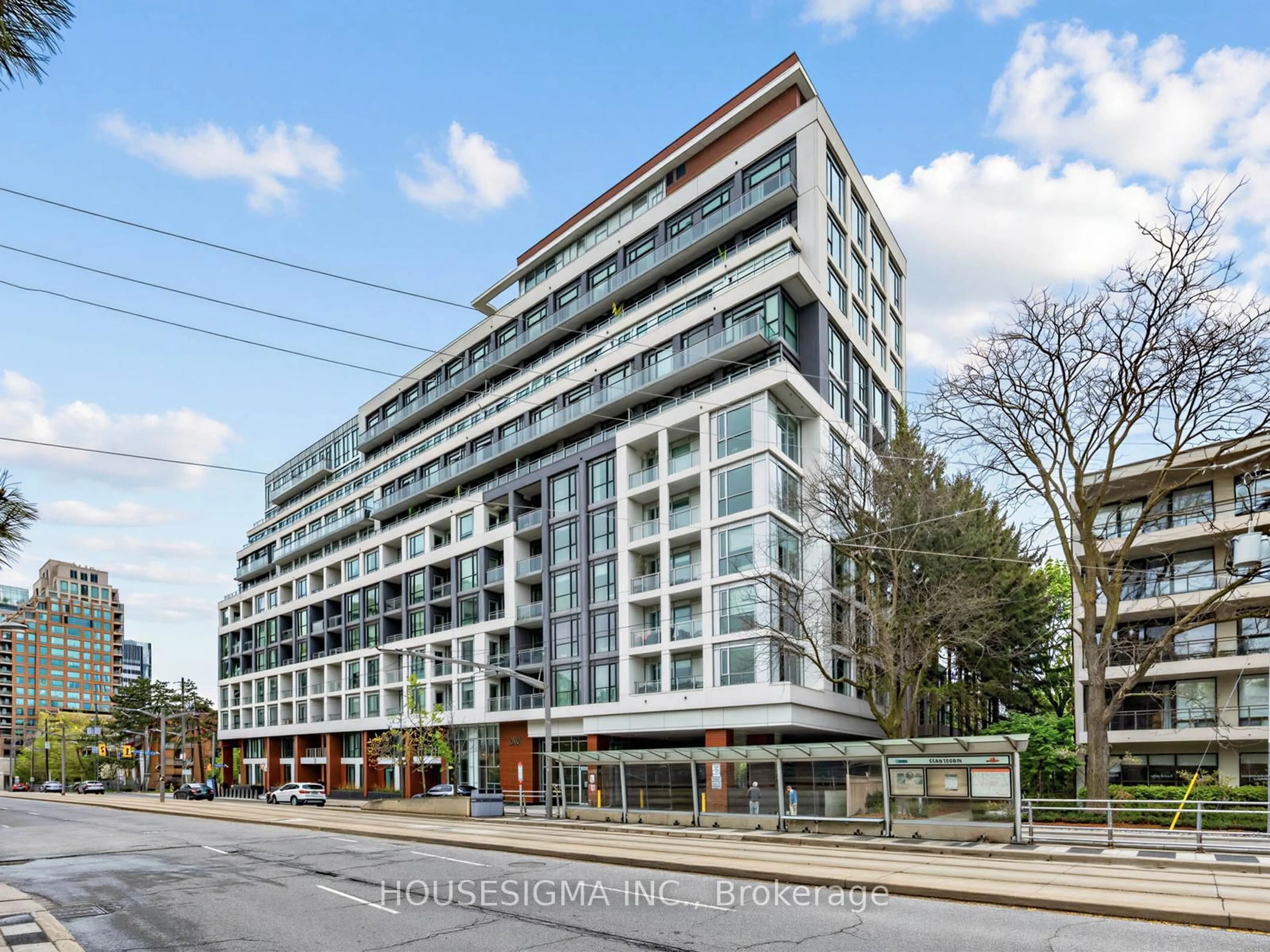 Unknown for 223 St.Clair Ave #306, Toronto Ontario M4V 0A5