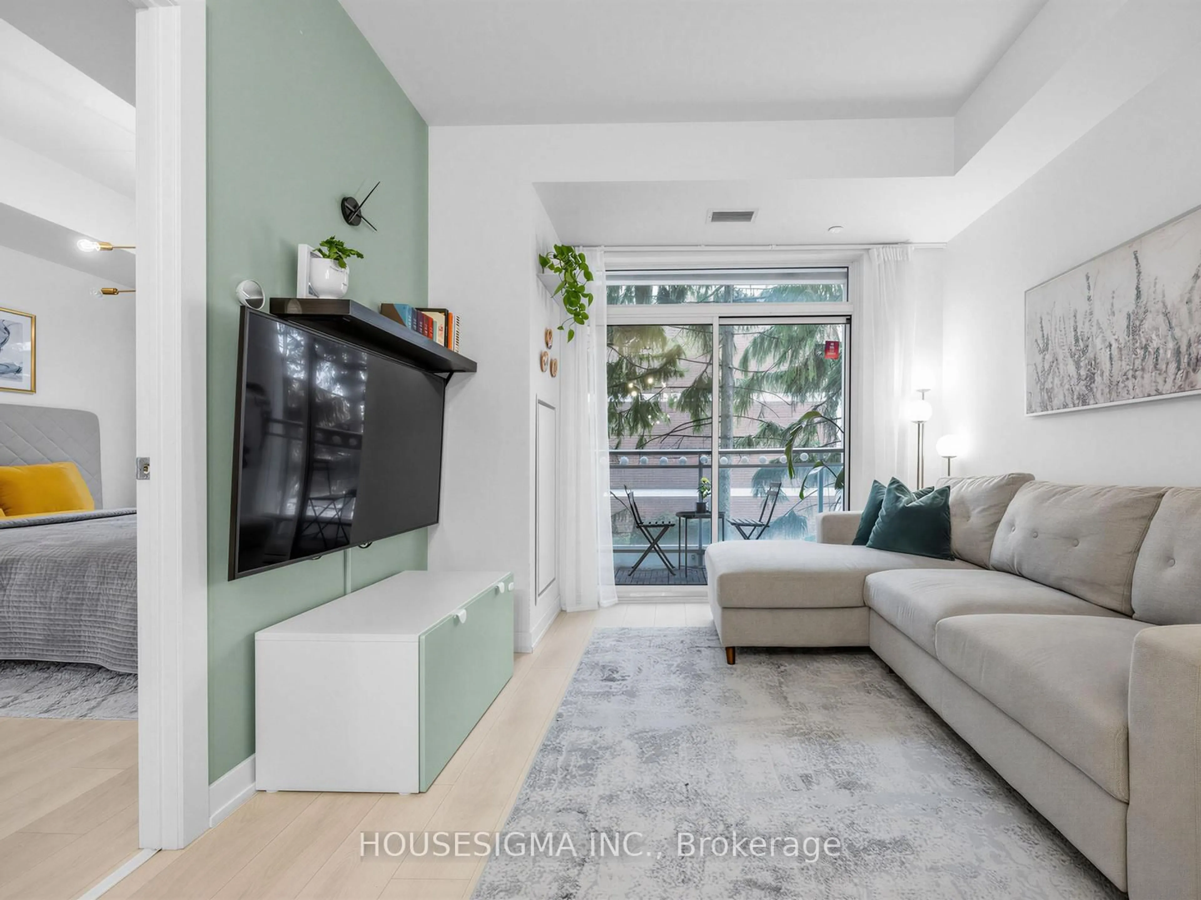 Living room with furniture, unknown for 223 St.Clair Ave #306, Toronto Ontario M4V 0A5