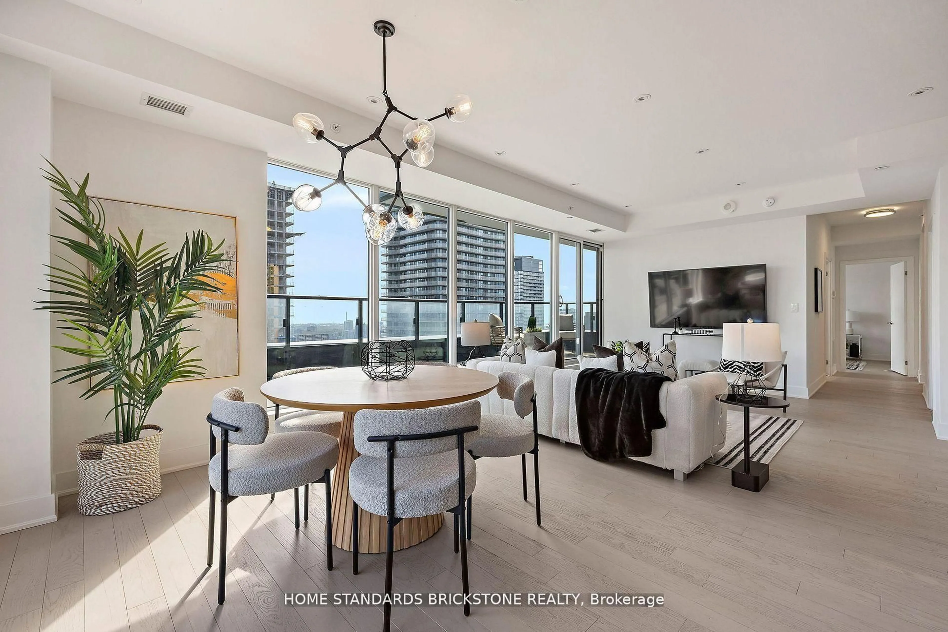 Unknown for 955 Bay St #3907, Toronto Ontario M5S 0C6