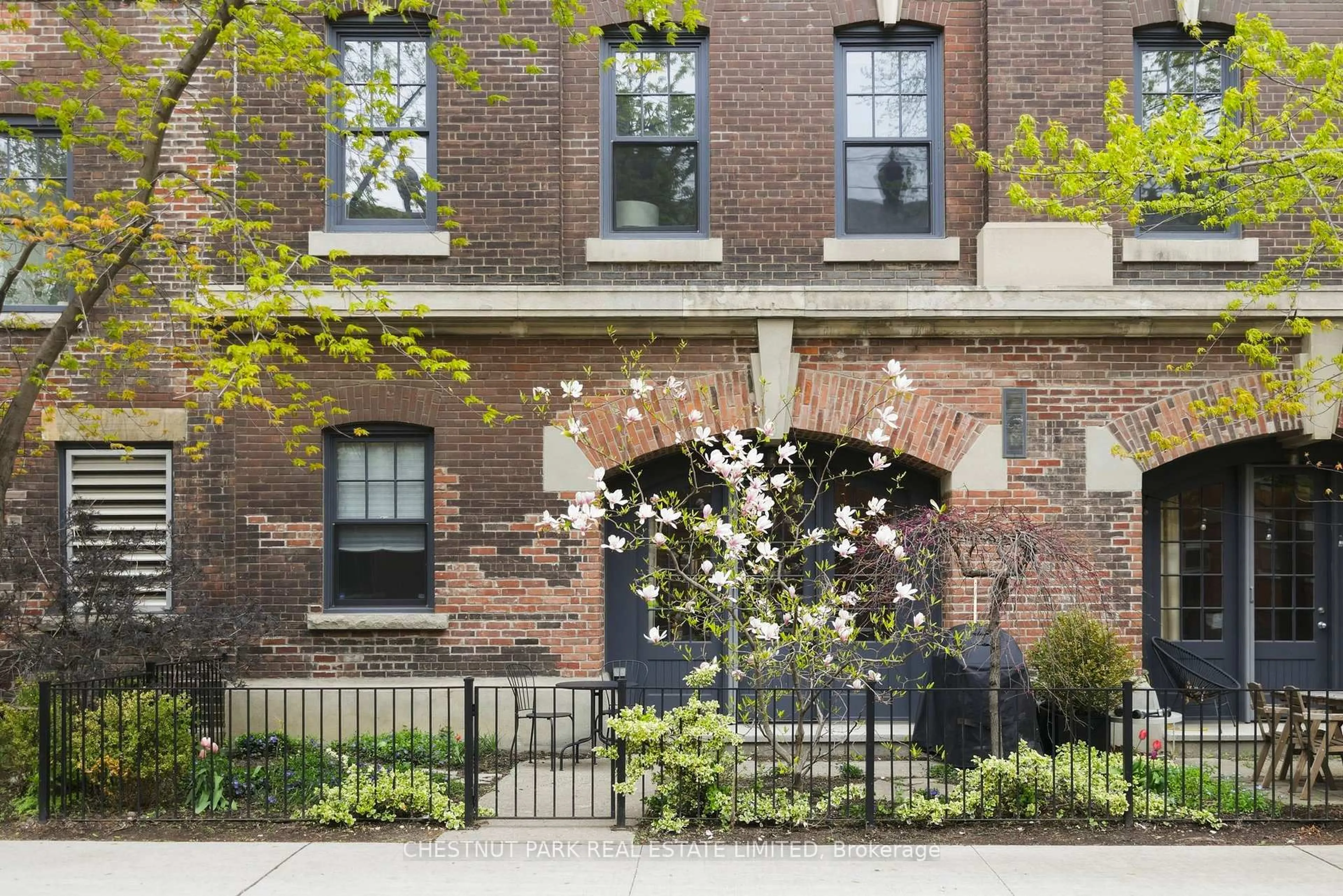Home with brick exterior material, street for 183 Dovercourt Rd #107, Toronto Ontario M6J 3C1