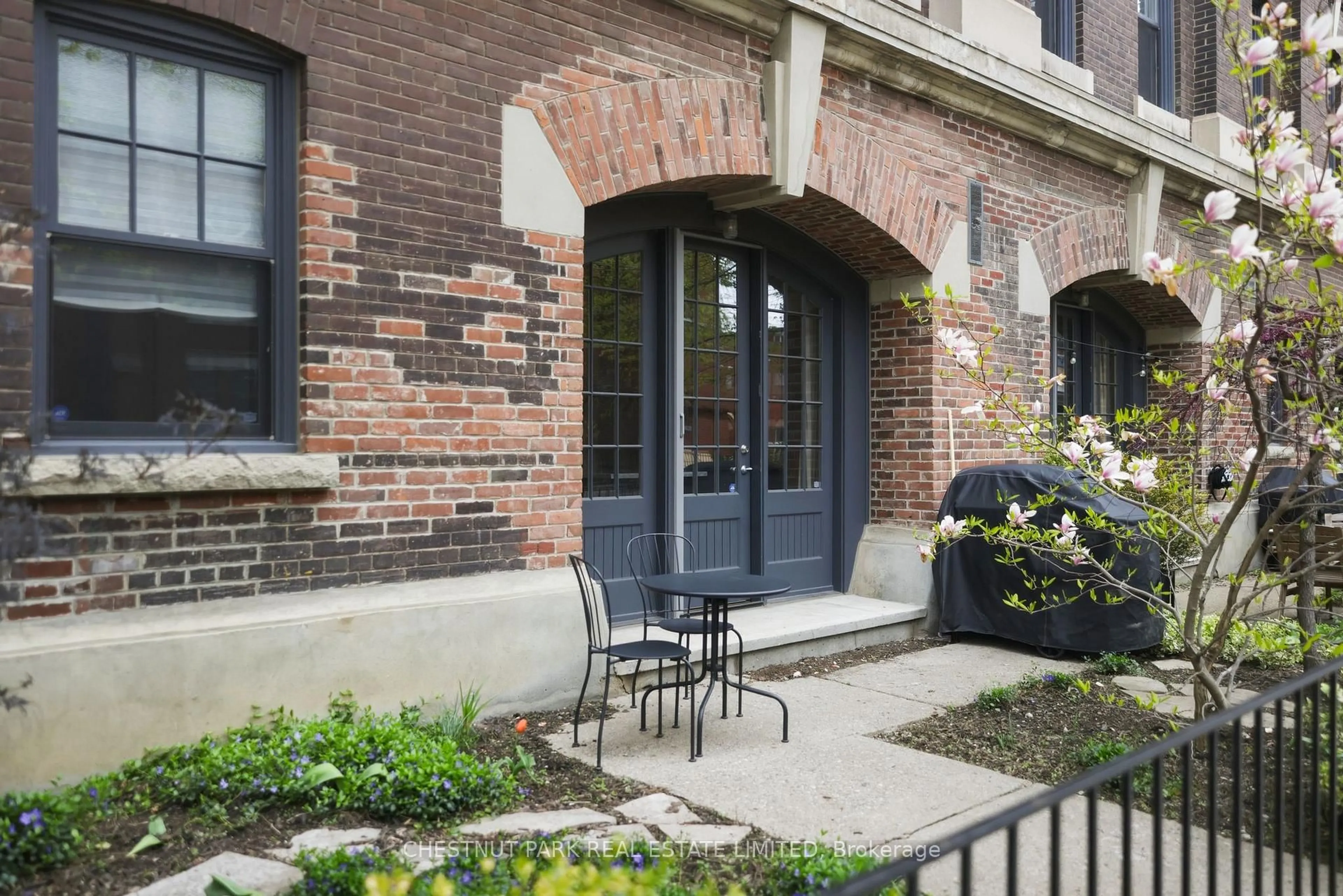 Home with brick exterior material, street for 183 Dovercourt Rd #107, Toronto Ontario M6J 3C1