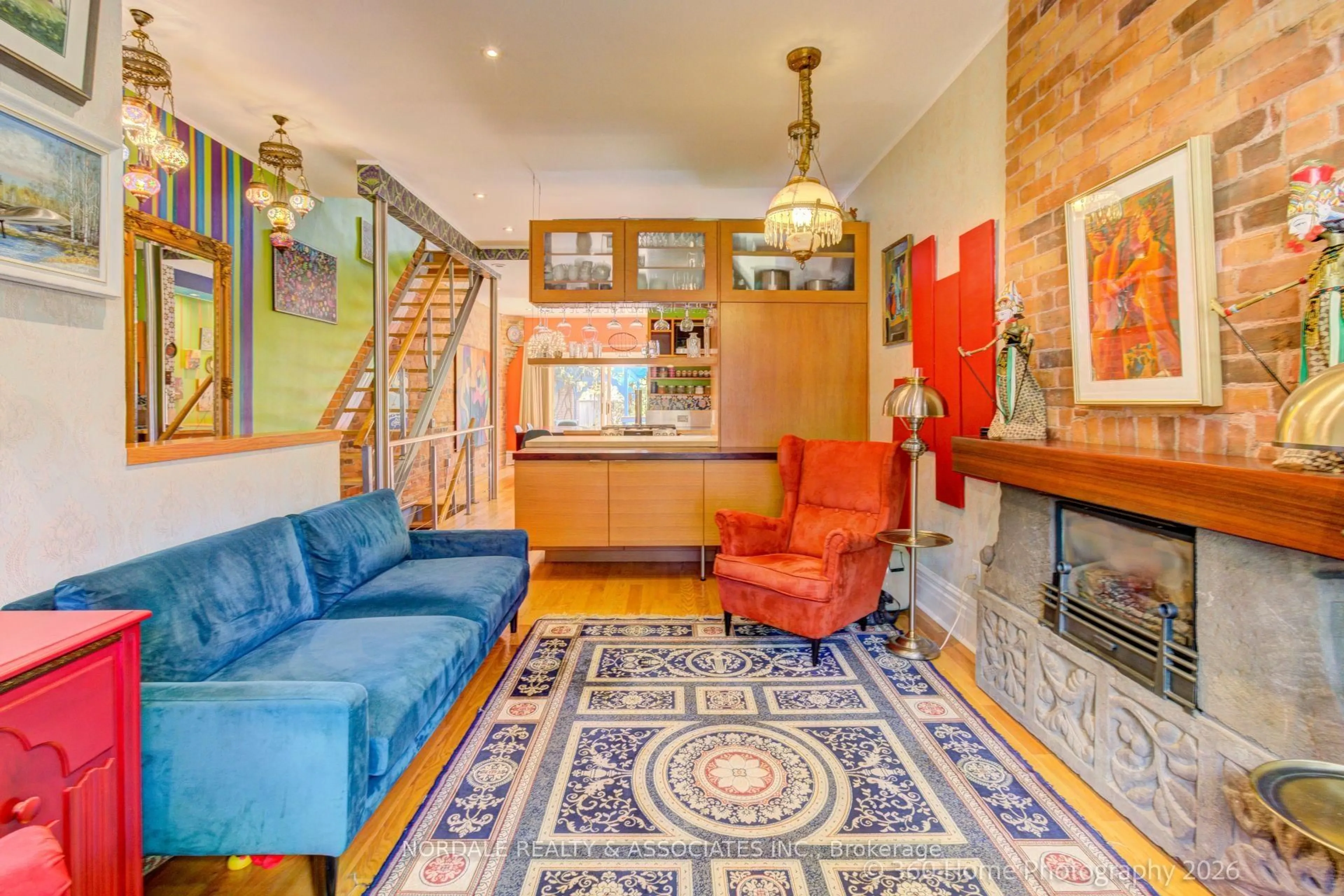 Lobby for 170 Howland Ave, Toronto Ontario M5R 3B6