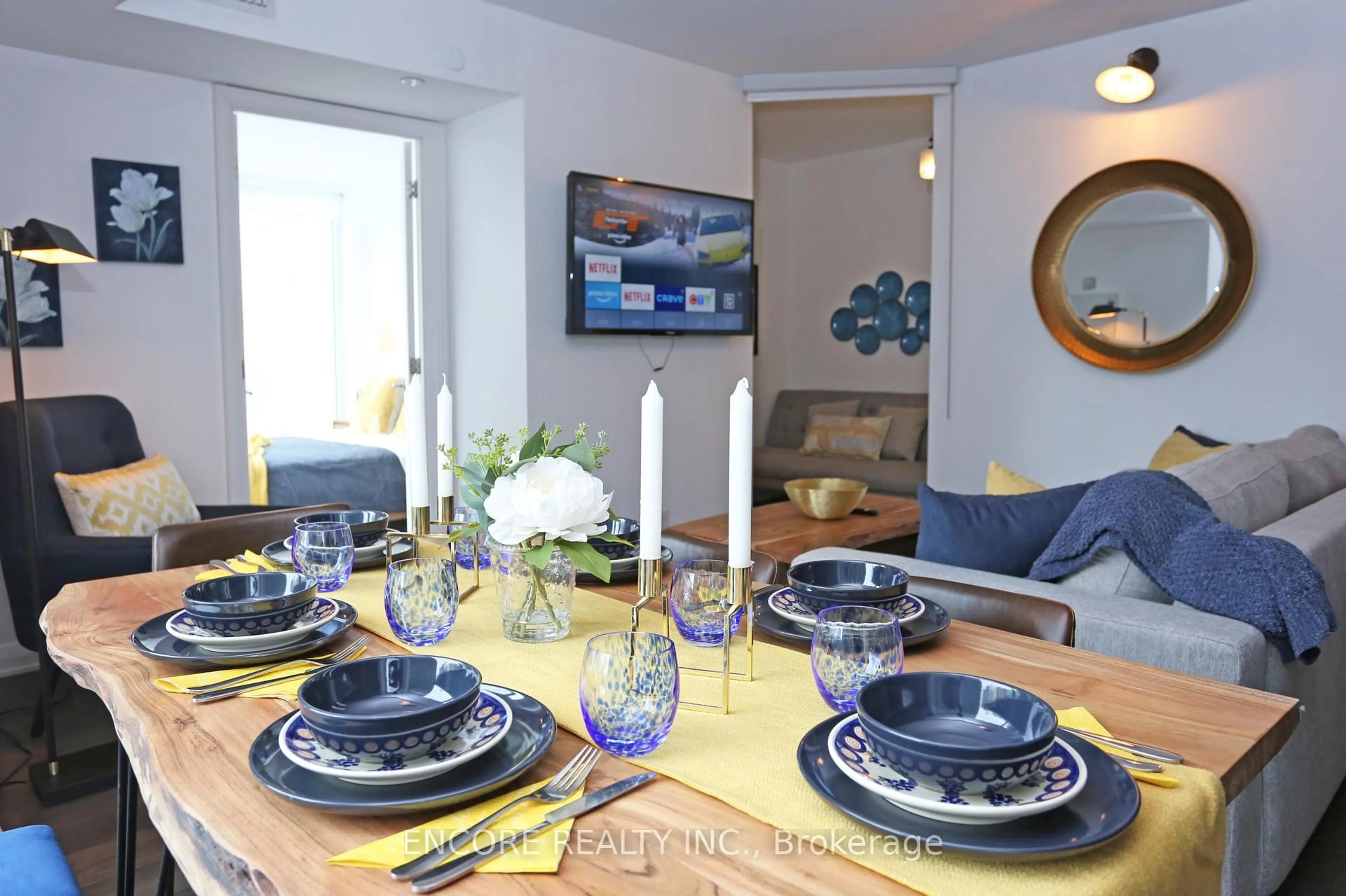 Dining room, wood/laminate floor for 155 Yorkville Ave #707, Toronto Ontario M5R 1C4