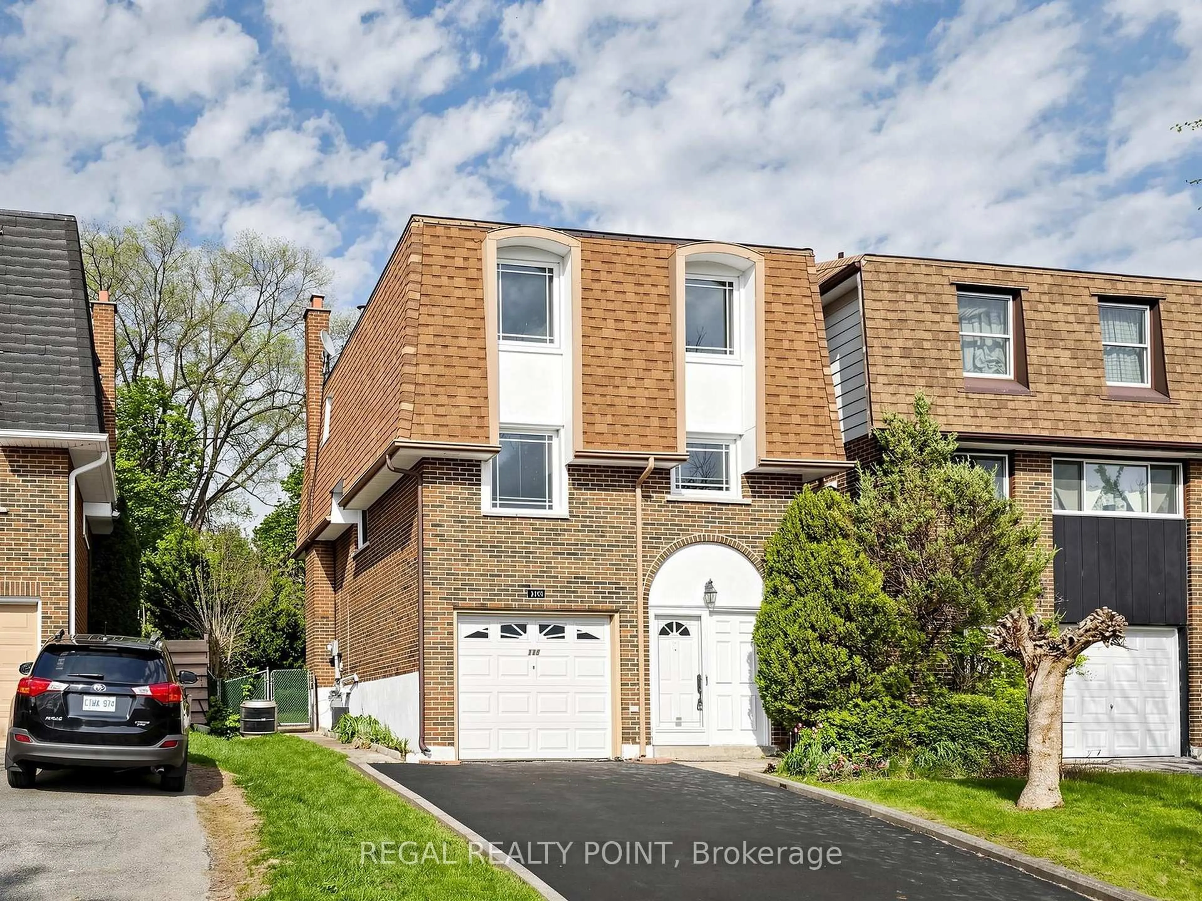 Home with brick exterior material, street for 116 Loganberry Cres, Toronto Ontario M2H 3H1