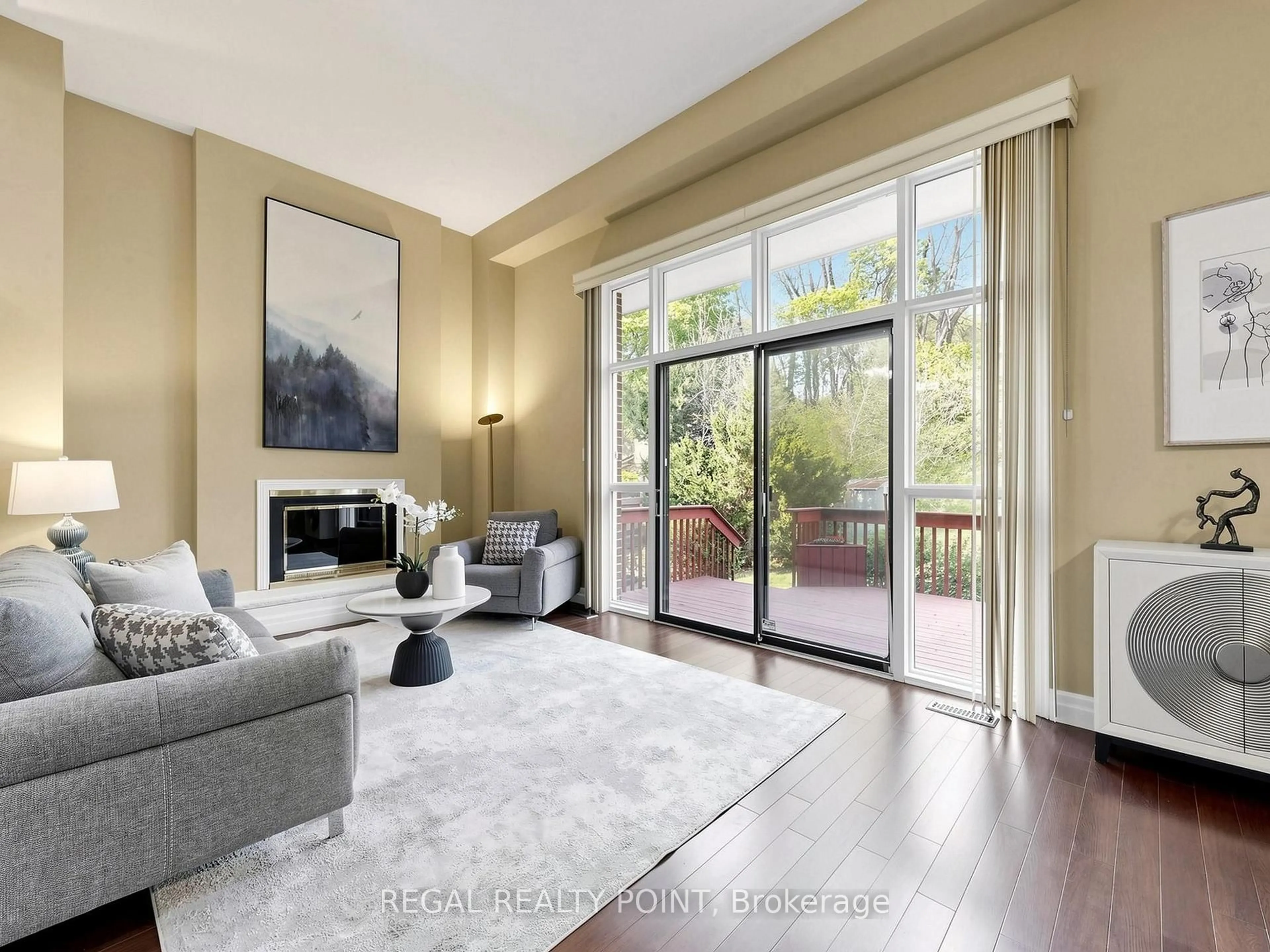Living room with furniture, unknown for 116 Loganberry Cres, Toronto Ontario M2H 3H1