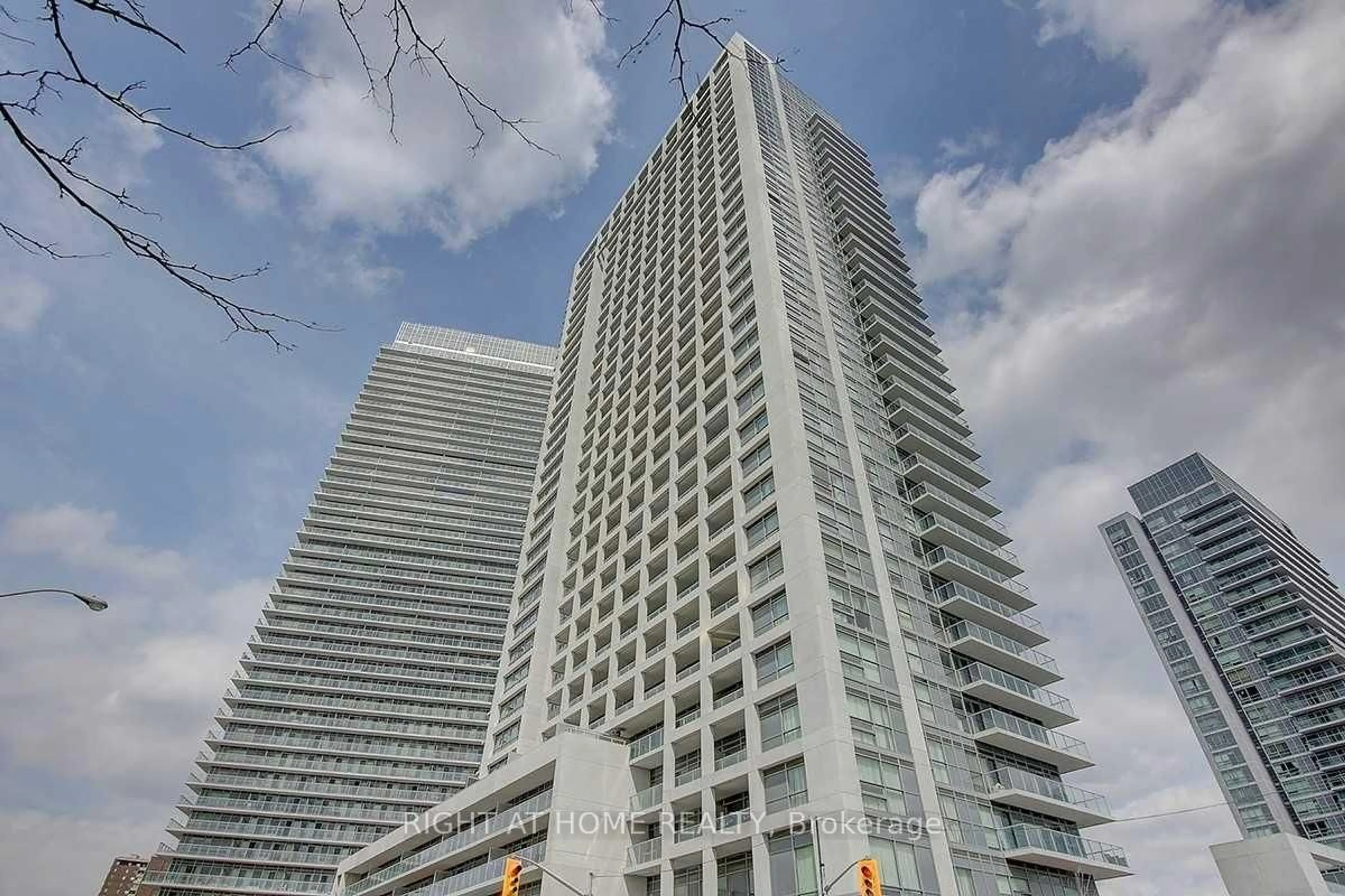Indoor foyer for 275 Yorkland Rd #2803, Toronto Ontario M2J 0B4