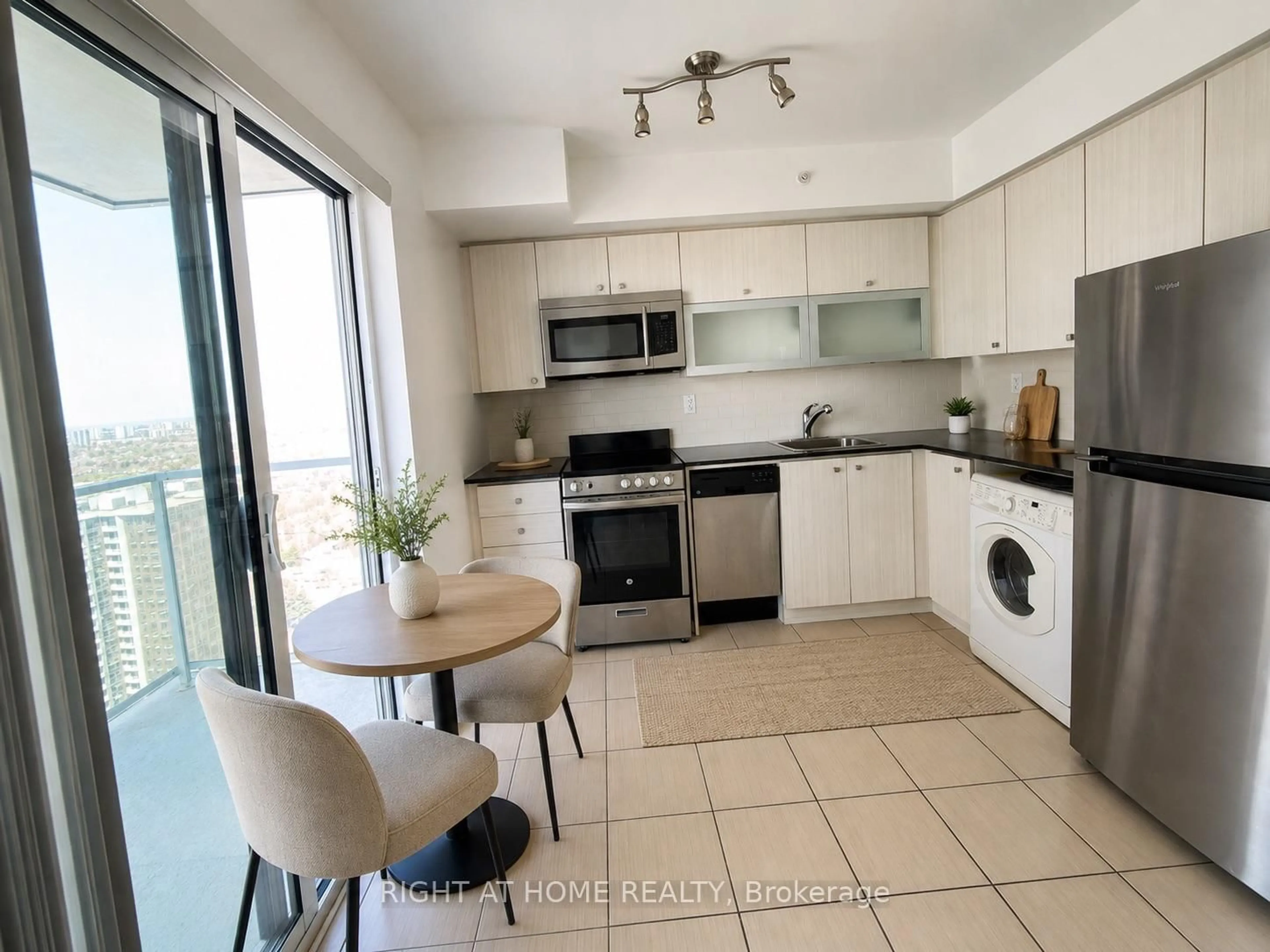 Standard kitchen, ceramic/tile floor for 275 Yorkland Rd #2803, Toronto Ontario M2J 0B4