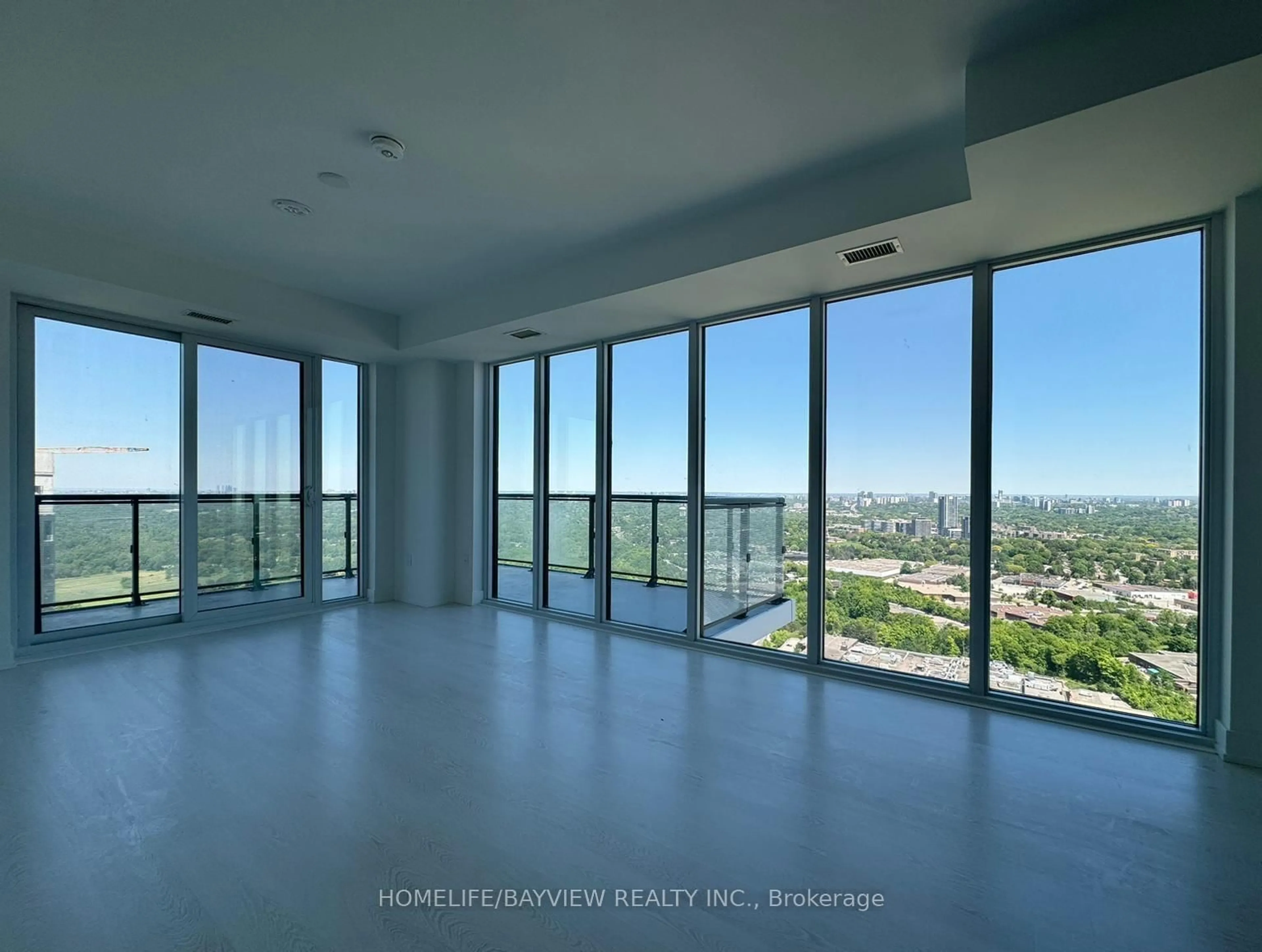 A pic of a room for 30 Inn On The Park Dr #4303, Toronto Ontario M3C 0P7