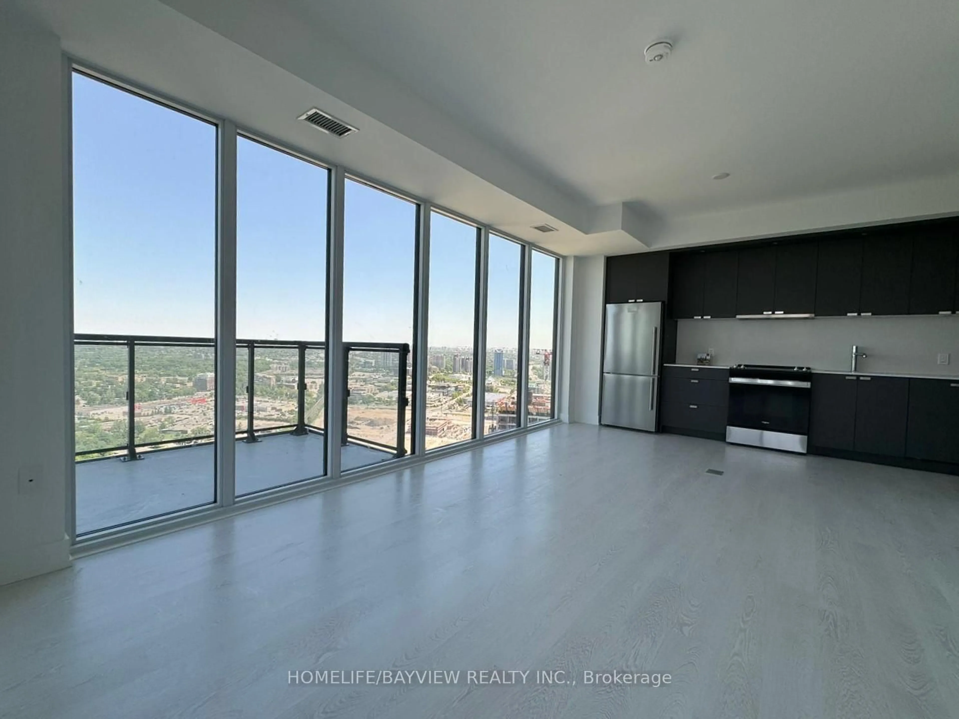 A pic of a room for 30 Inn On The Park Dr #4303, Toronto Ontario M3C 0P7