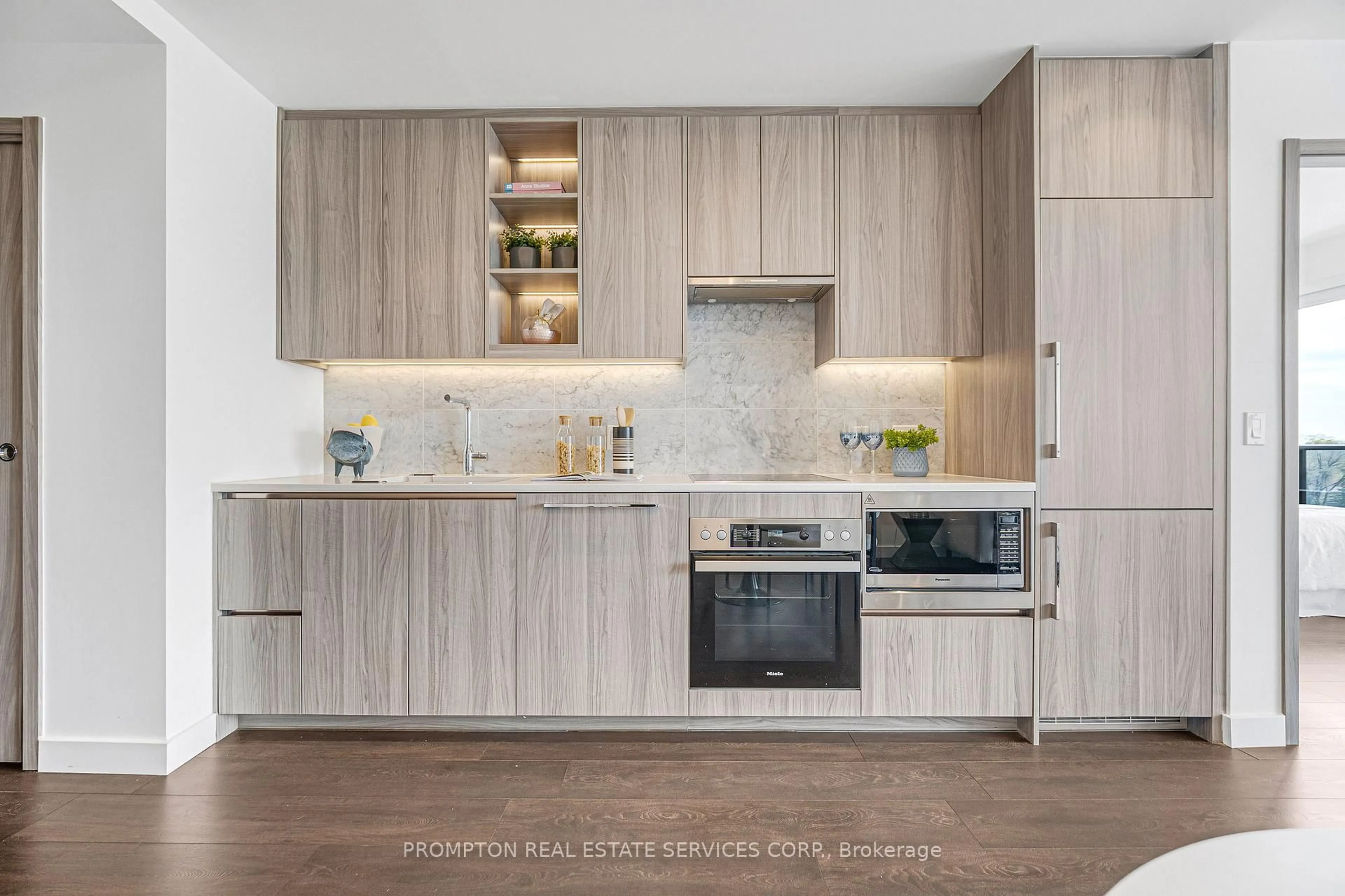 Unknown for 95 Mcmahon Dr #703, Toronto Ontario M2K 0H1