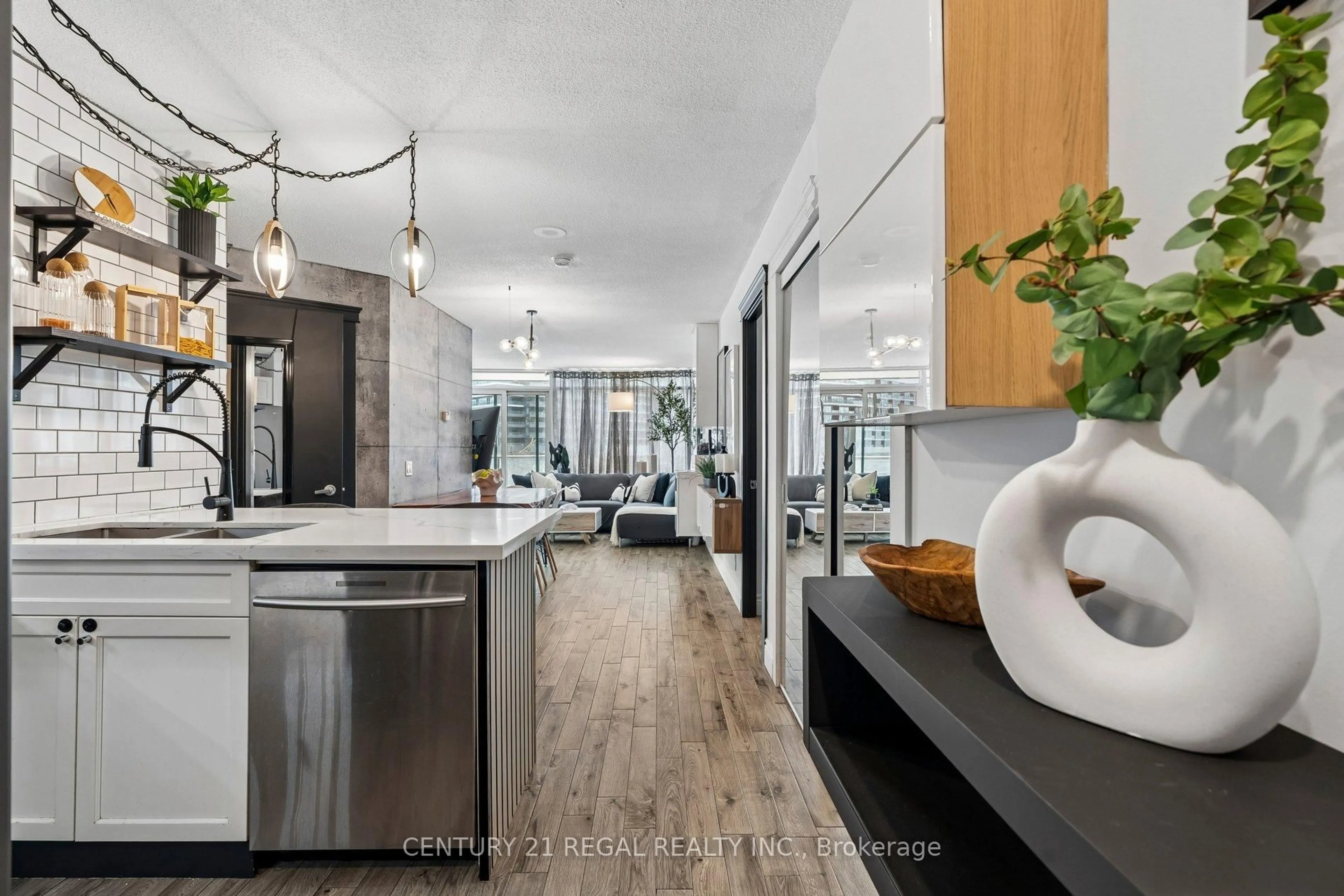 Open concept kitchen, ceramic/tile floor for 361 Front St #507, Toronto Ontario M5V 3R5