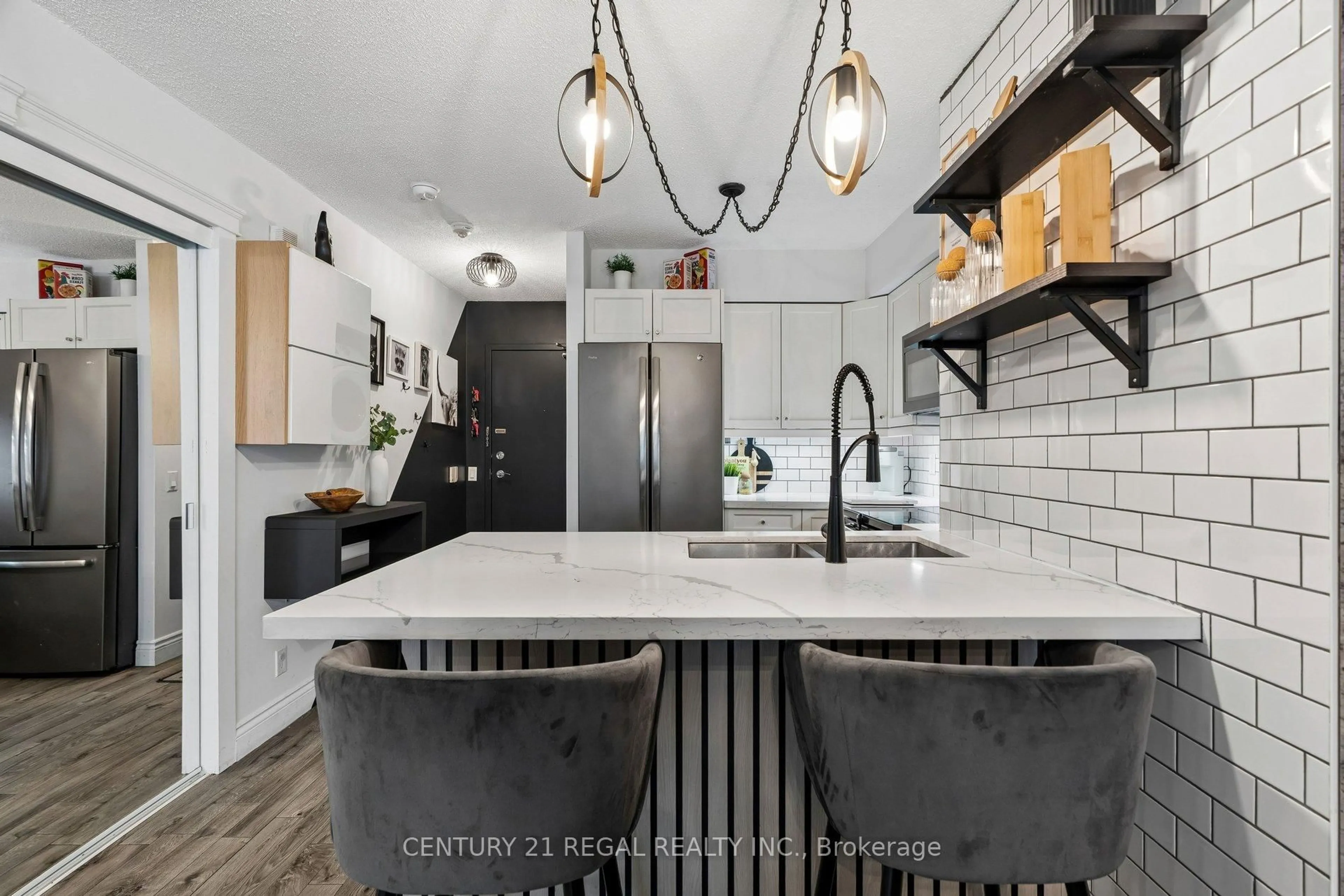 Open concept kitchen, ceramic/tile floor for 361 Front St #507, Toronto Ontario M5V 3R5