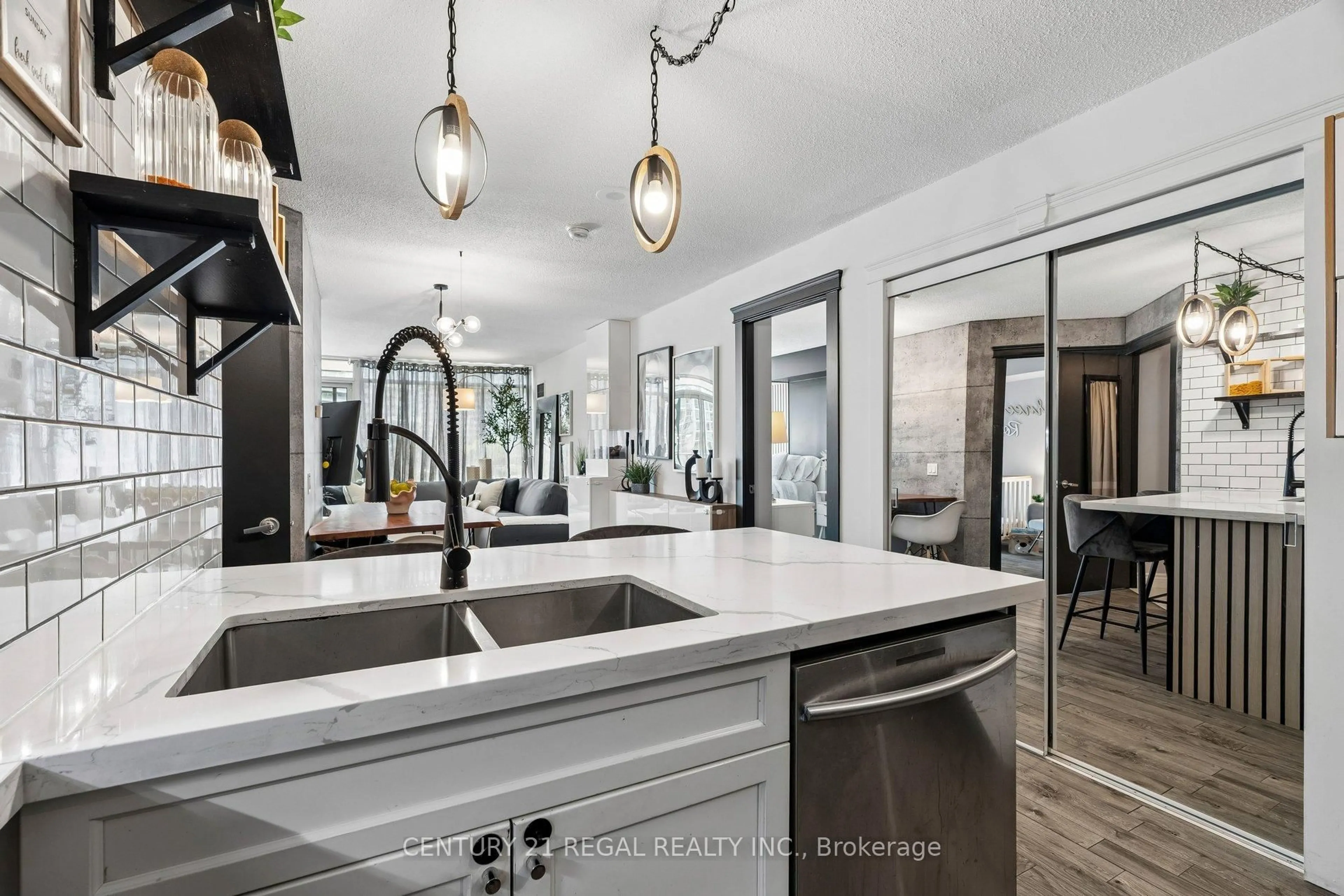 Open concept kitchen, ceramic/tile floor for 361 Front St #507, Toronto Ontario M5V 3R5