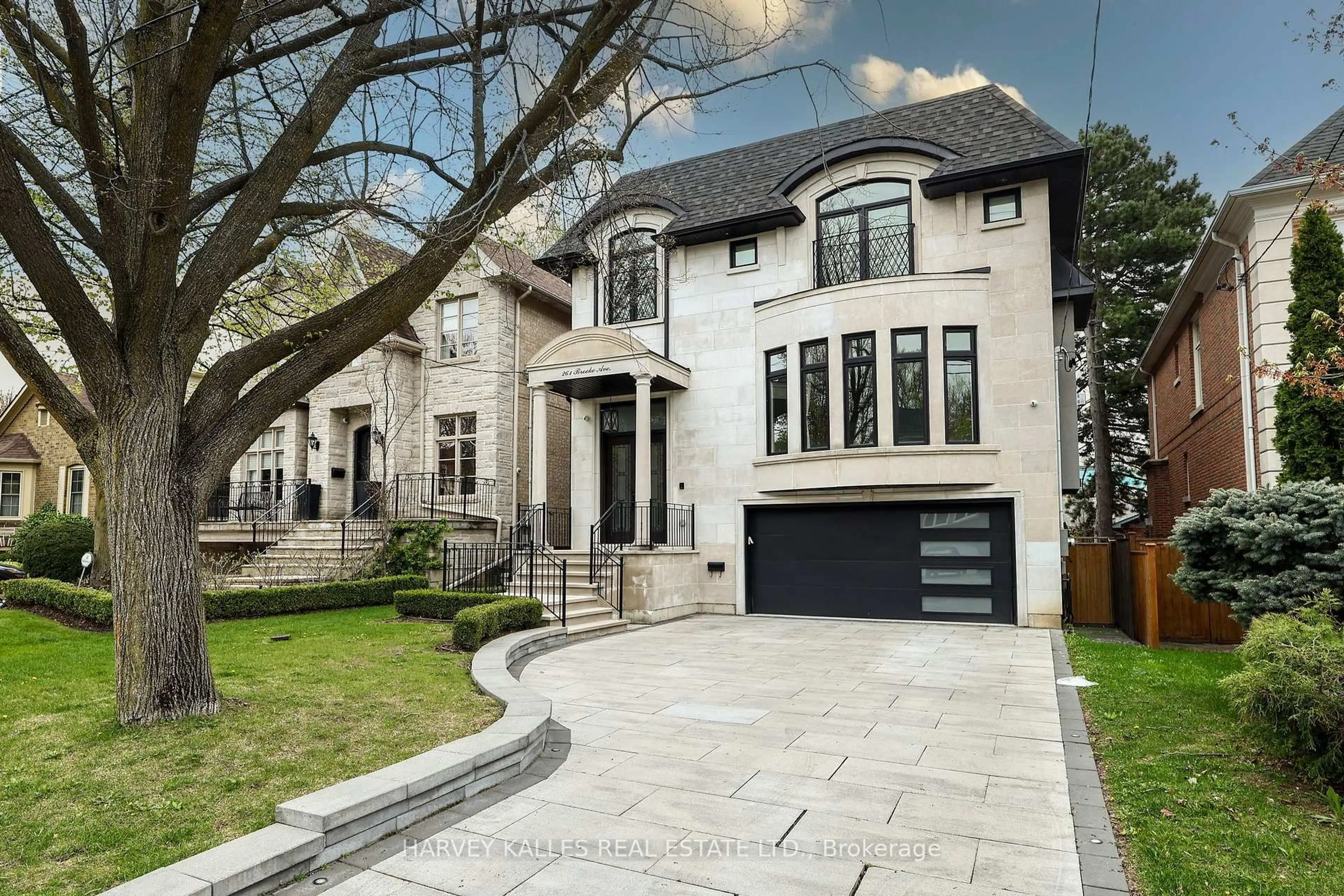Home with brick exterior material, street for 261 Brooke Ave, Toronto Ontario M5M 2L1