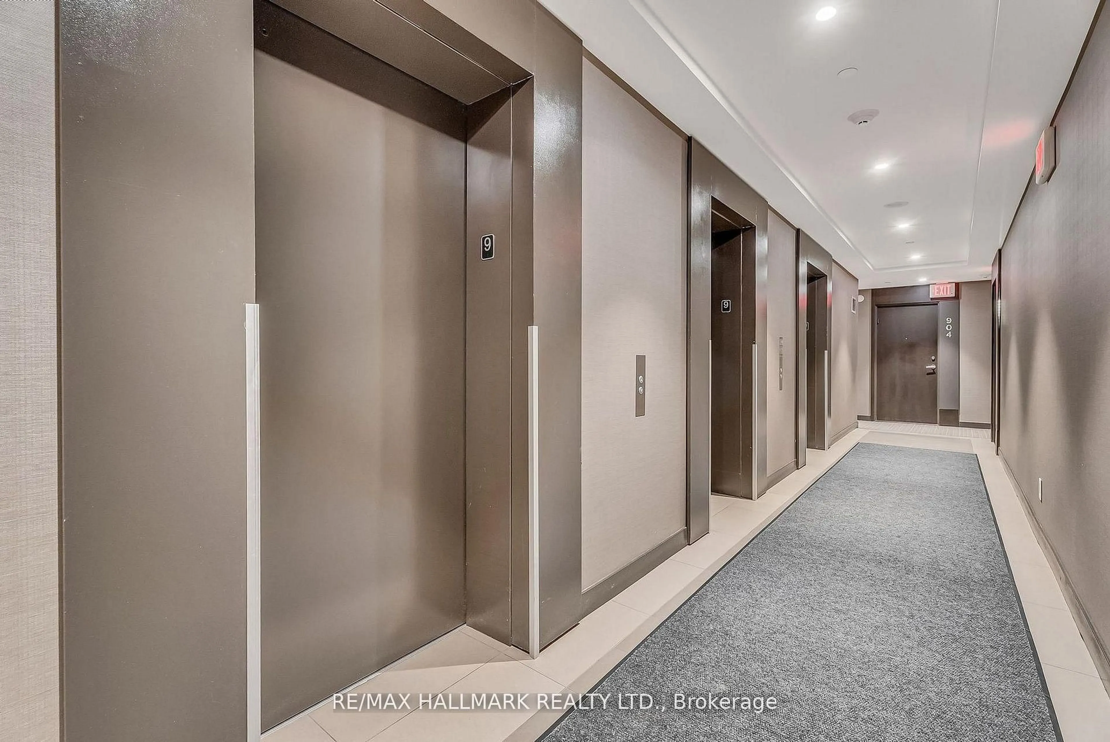 Indoor foyer for 170 Sumach St #908, Toronto Ontario M5A 0C3