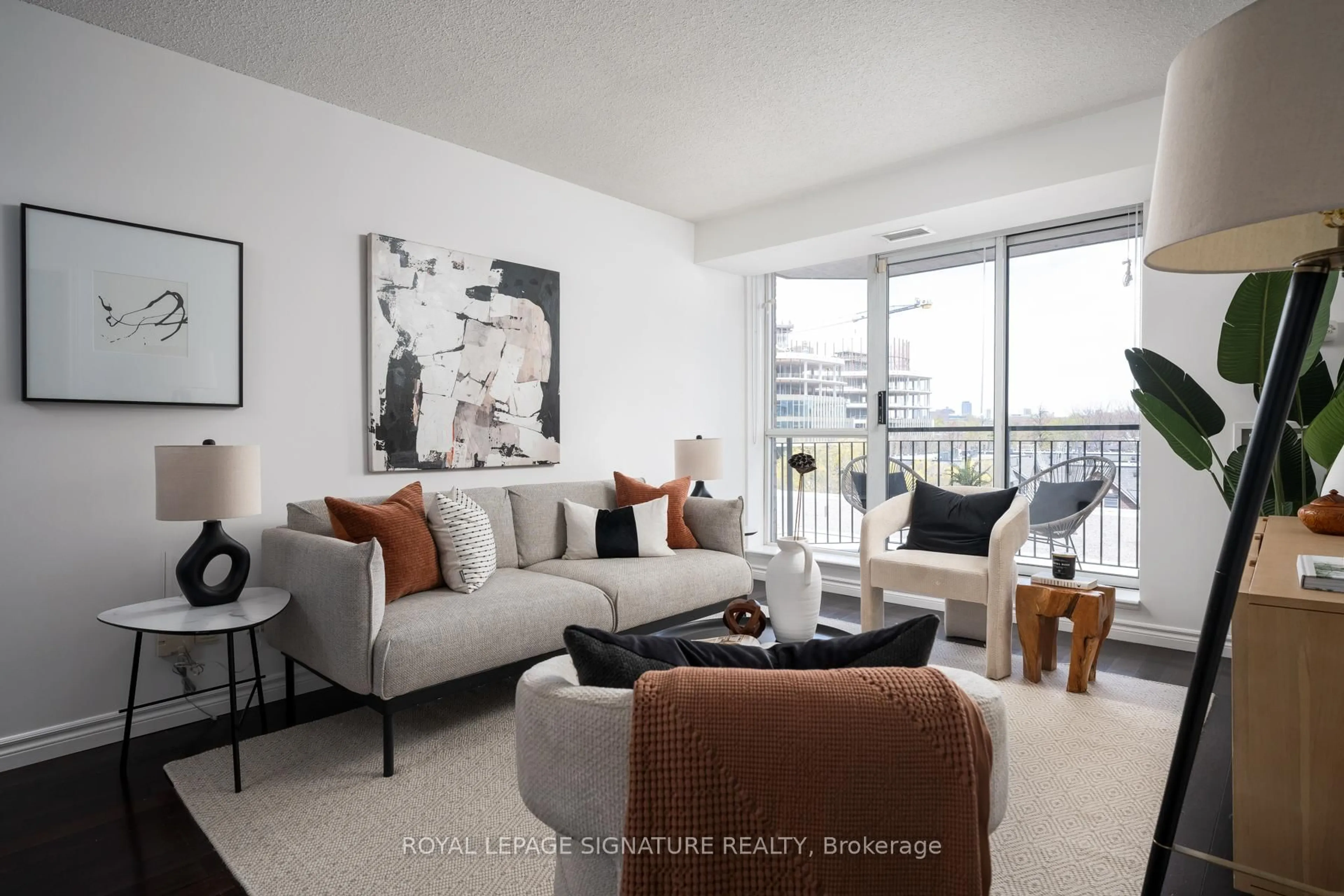 Living room with furniture, unknown for 1000 King St #621, Toronto Ontario M6K 3N1
