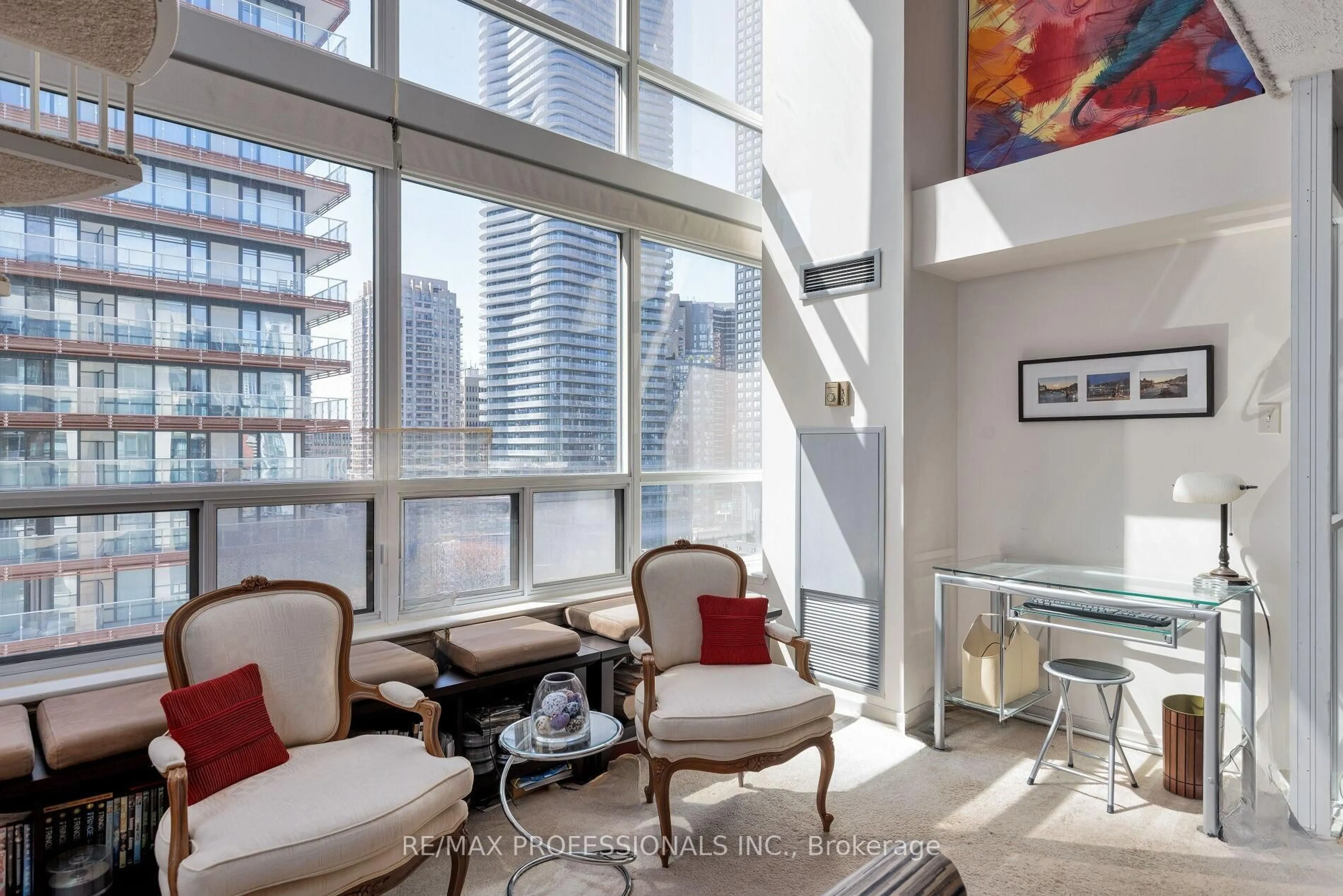 Living room with furniture, unknown for 25 Maitland St #1506, Toronto Ontario M4Y 2W1