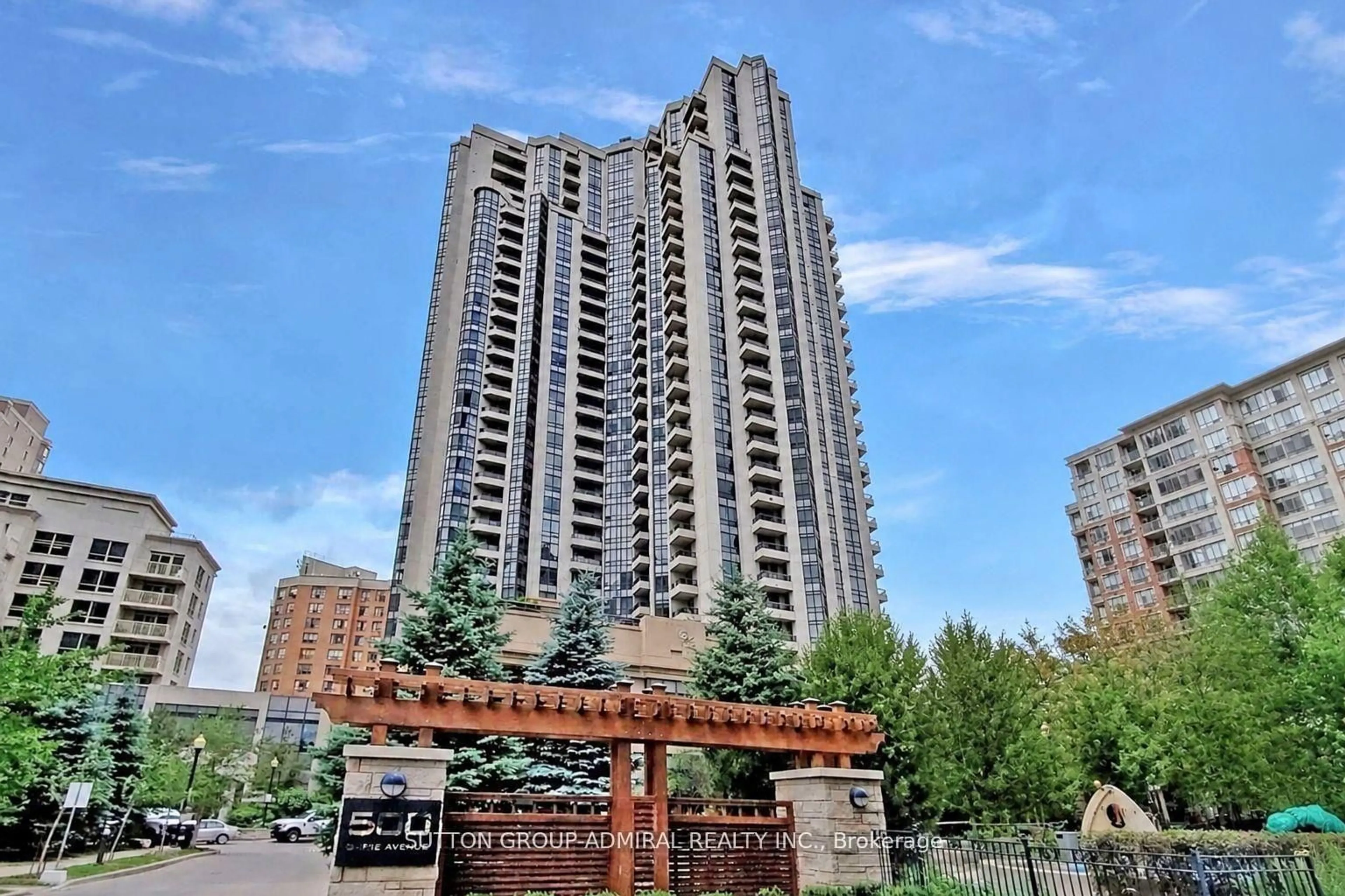 Indoor foyer for 500 DORIS Ave #2420, Toronto Ontario M2N 0C1