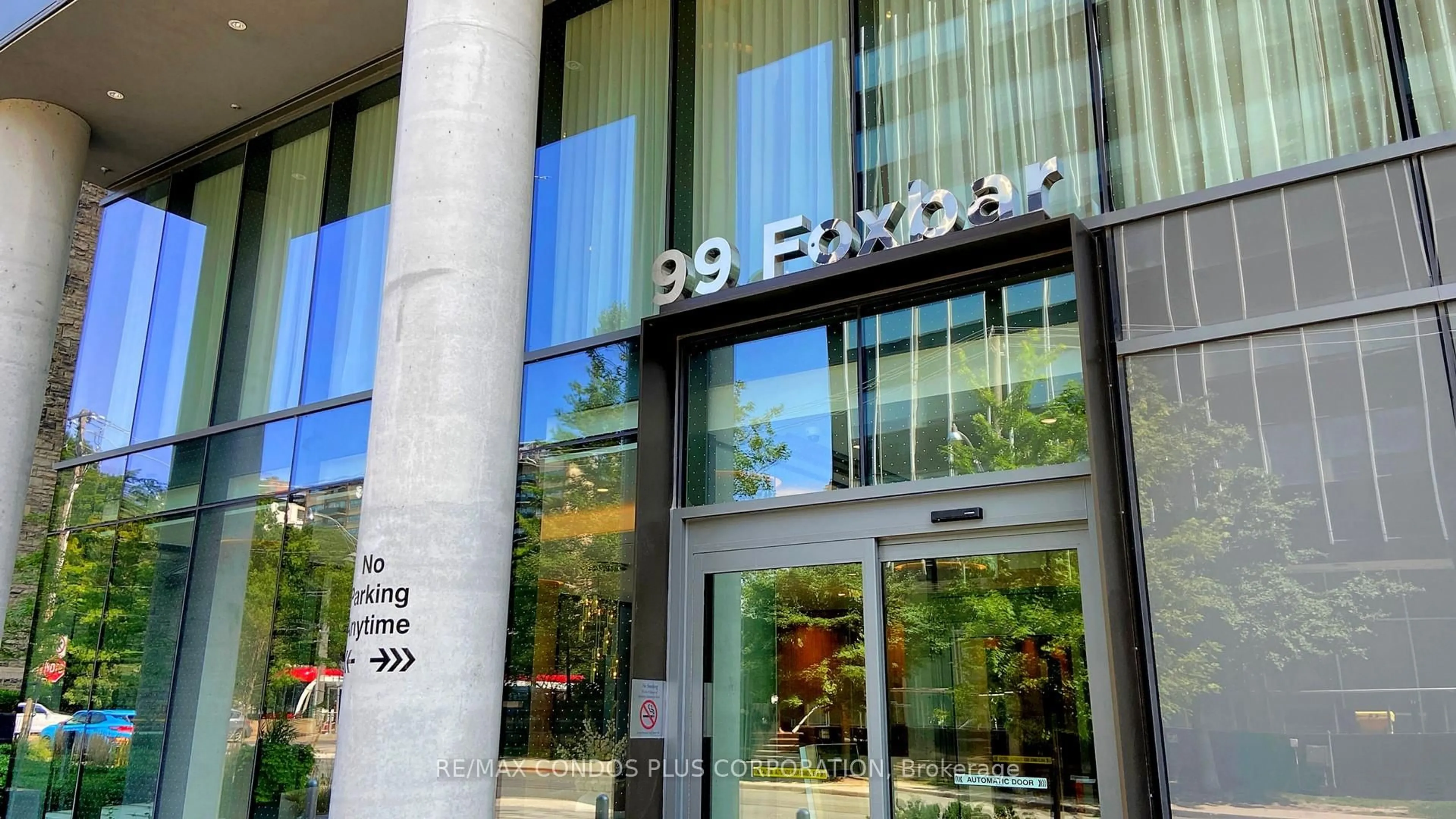 Lobby for 99 Foxbar Rd #1406, Toronto Ontario M4V 0B2