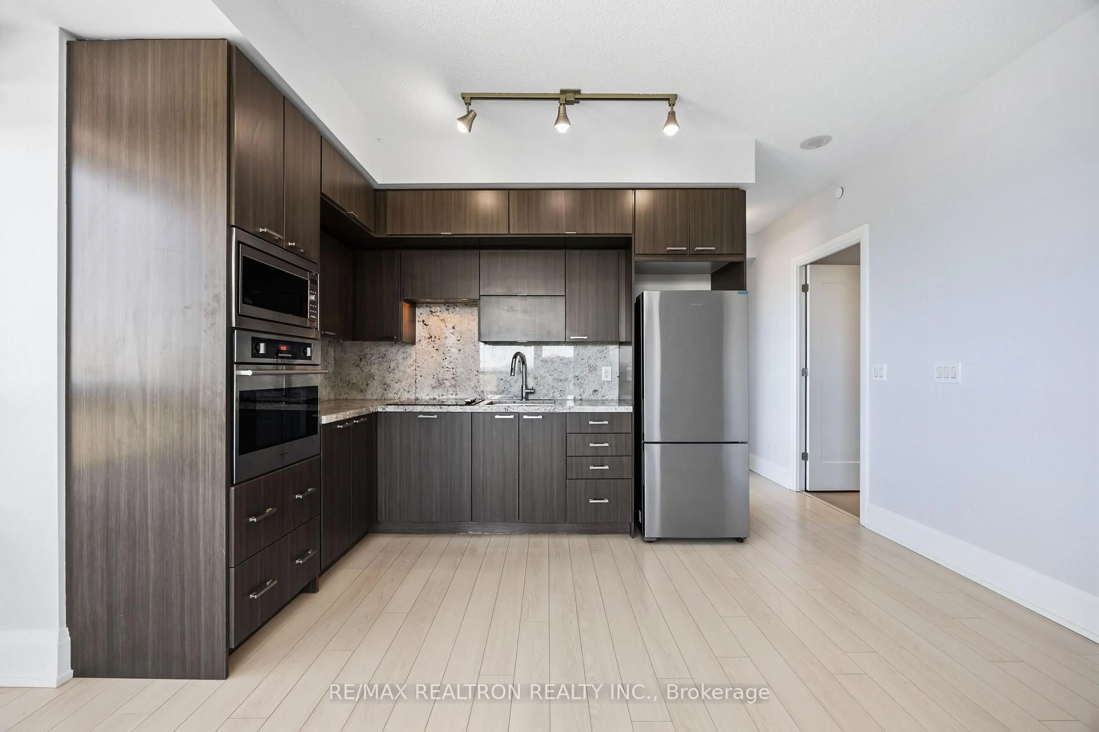 Open concept kitchen, unknown for 120 Harrison Garden Blvd #1427, Toronto Ontario M2N 0C2
