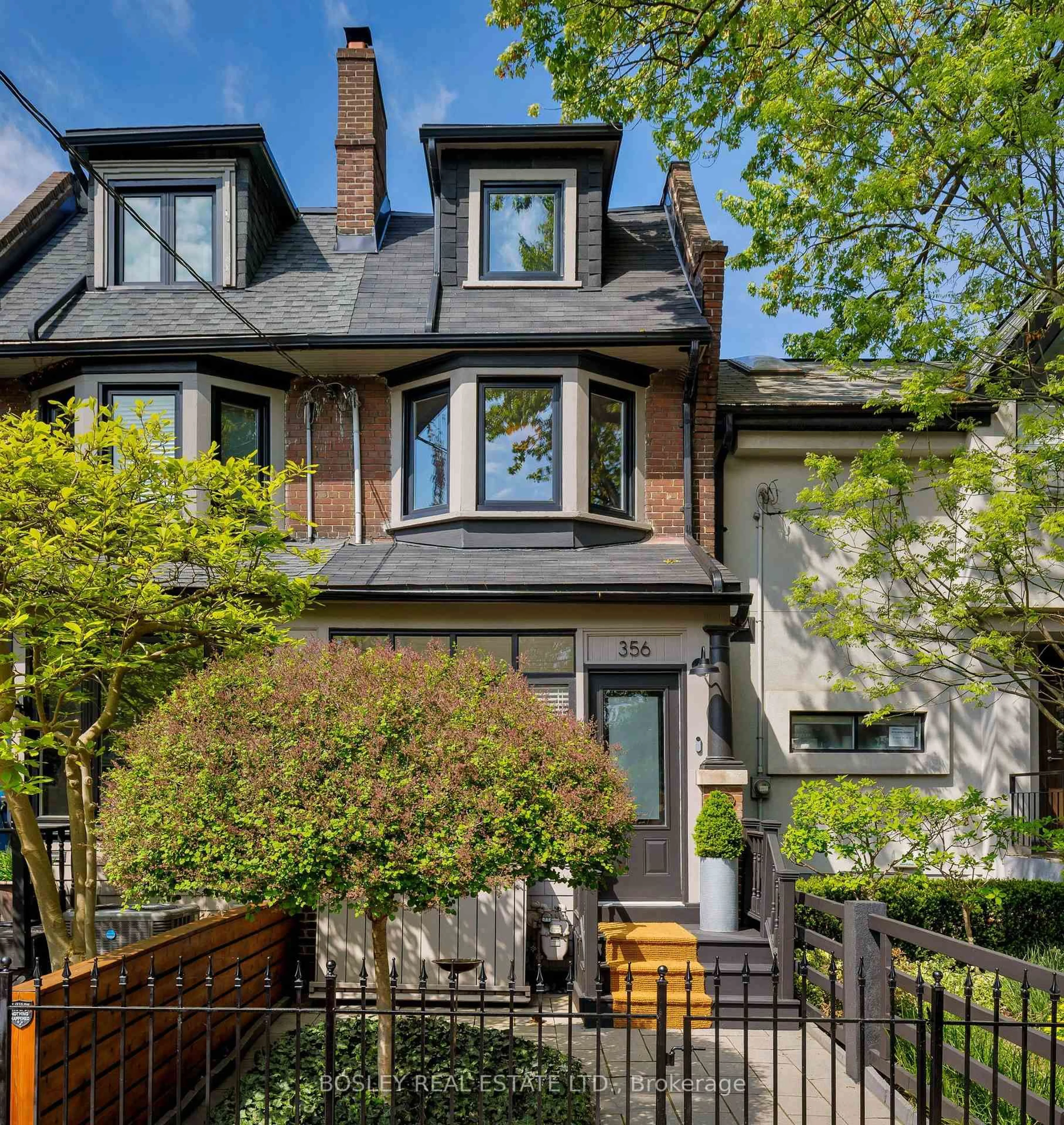Home with brick exterior material, street for 356 Ontario St, Toronto Ontario M5A 2V7