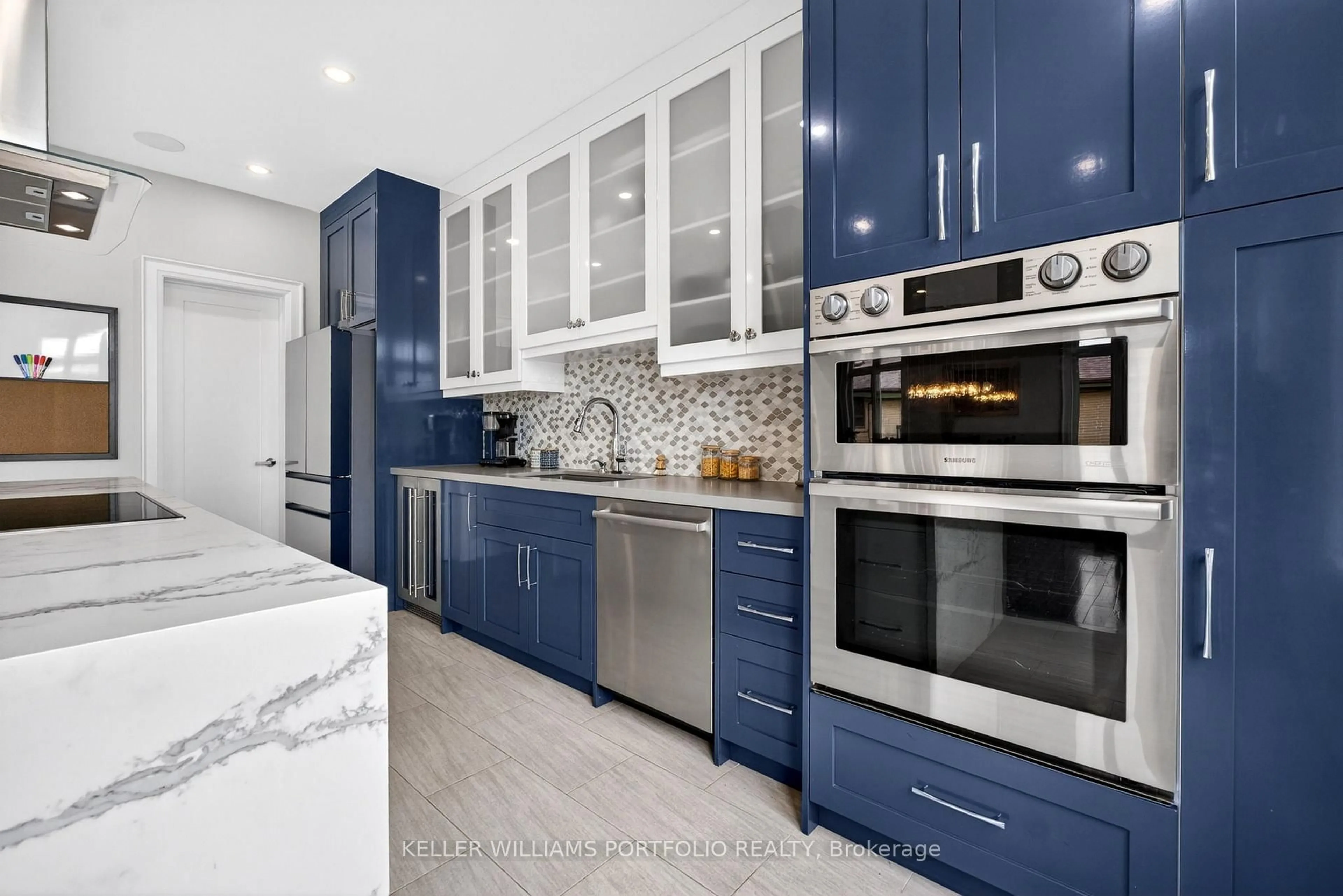 Contemporary kitchen, ceramic/tile floor for 9 Baintree East St, Toronto Ontario M3H 3X6