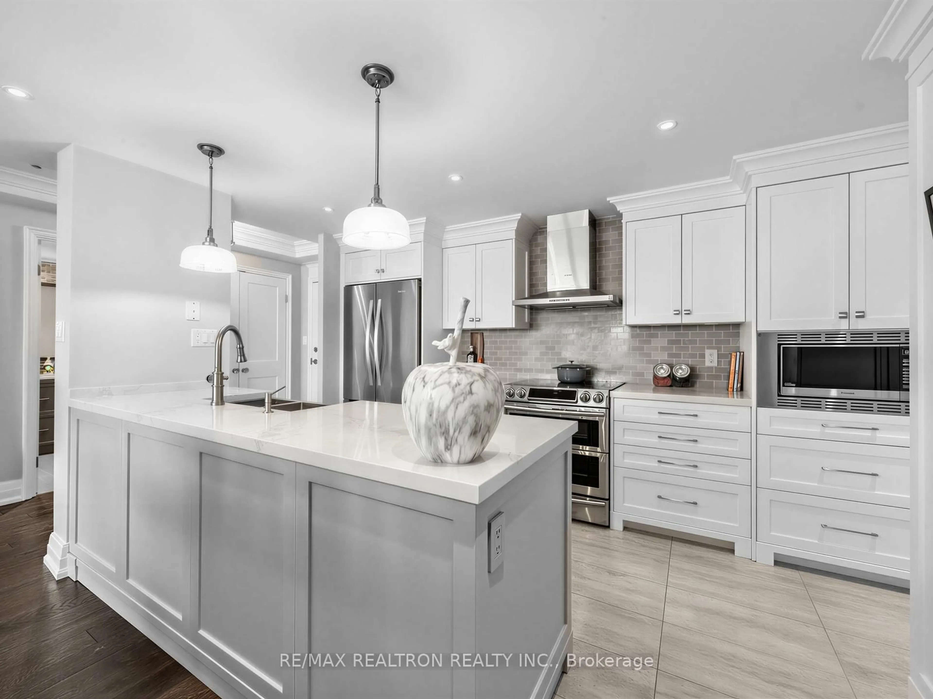 Open concept kitchen, unknown for 268 Ridley Blvd #509, Toronto Ontario M5M 4N3