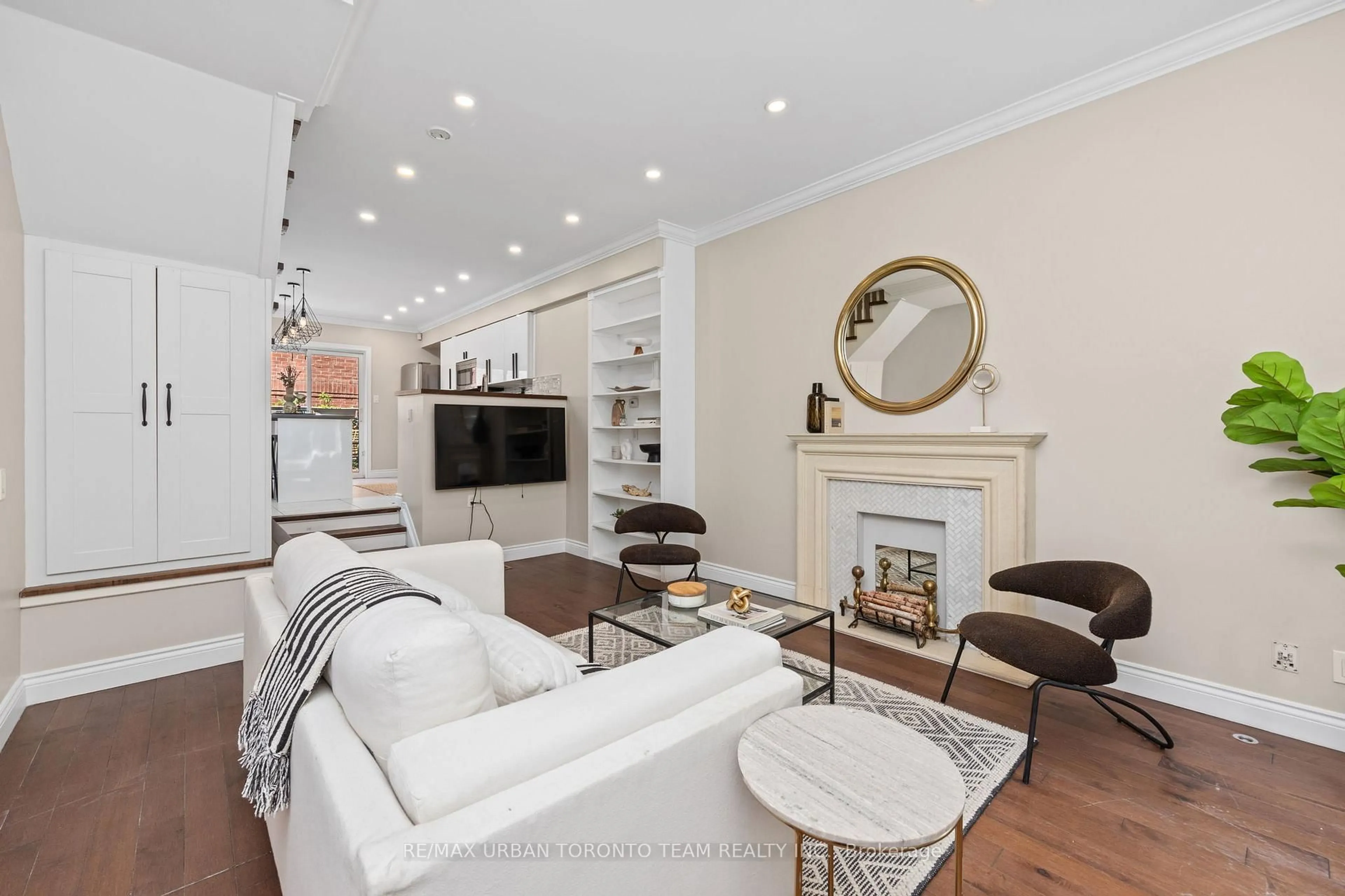 Living room with furniture, unknown for 12 Old Primrose Lane, Toronto Ontario M5A 4T1