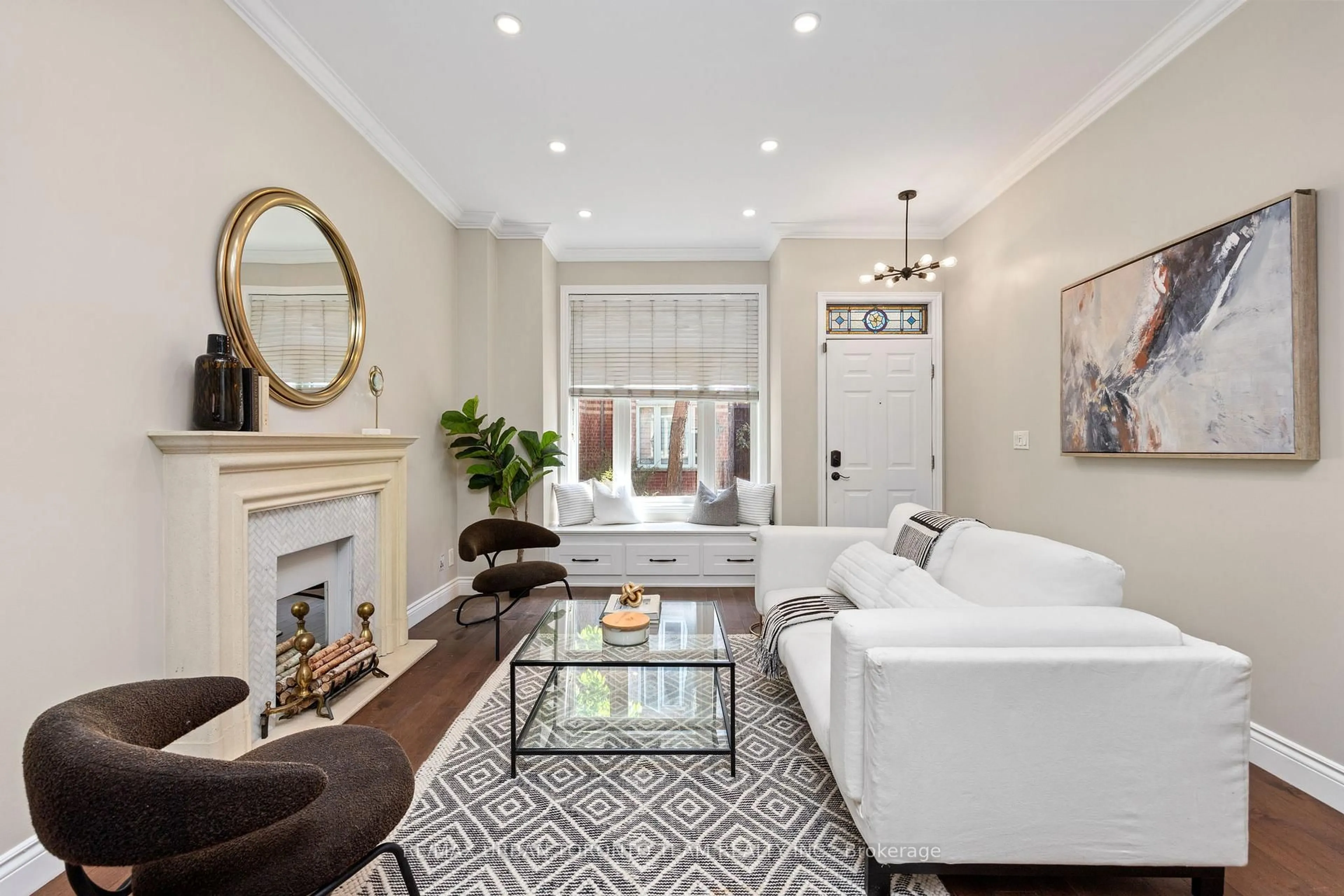 Living room with furniture, unknown for 12 Old Primrose Lane, Toronto Ontario M5A 4T1