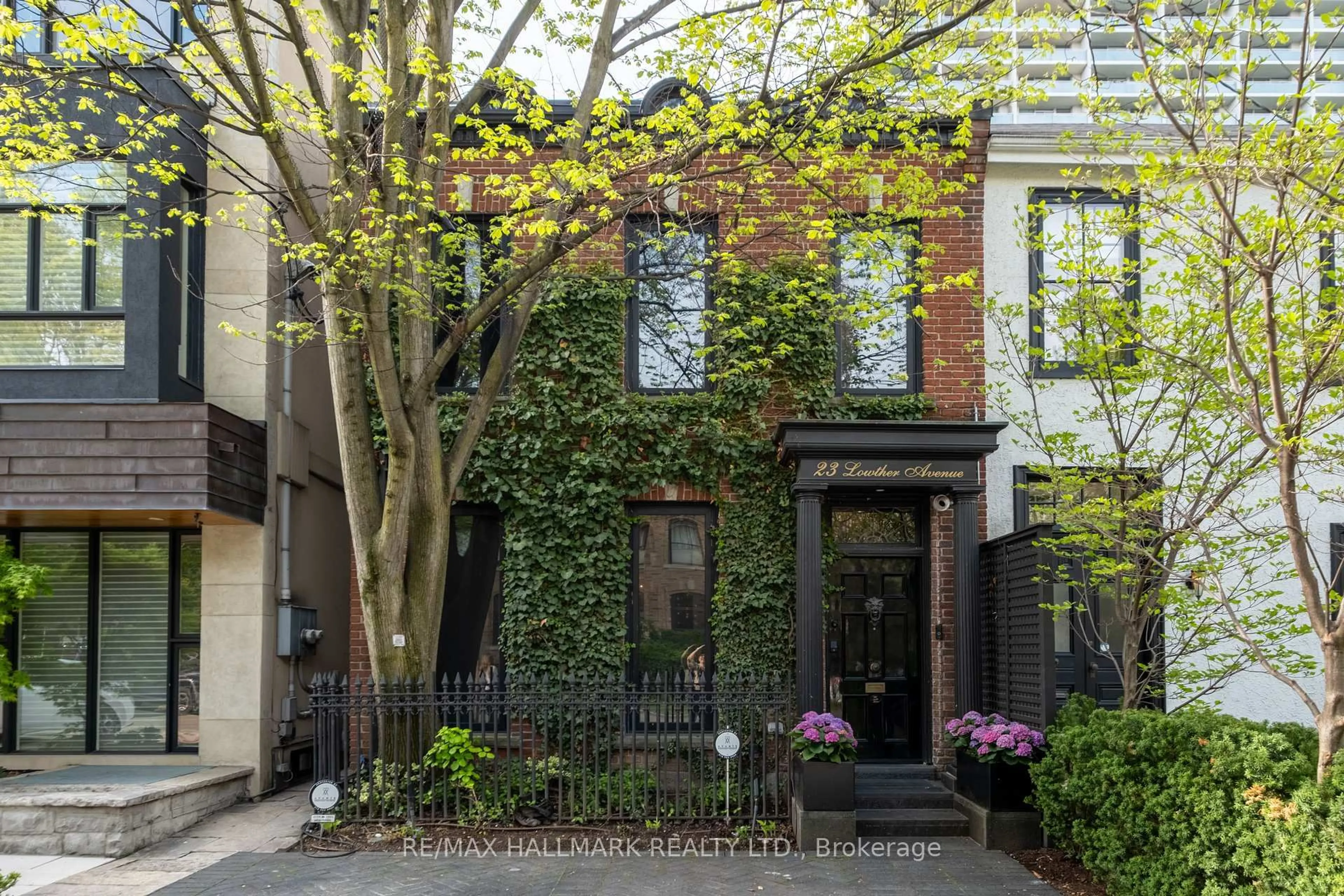 Home with brick exterior material, street for 23 Lowther Ave, Toronto Ontario M5R 1C5