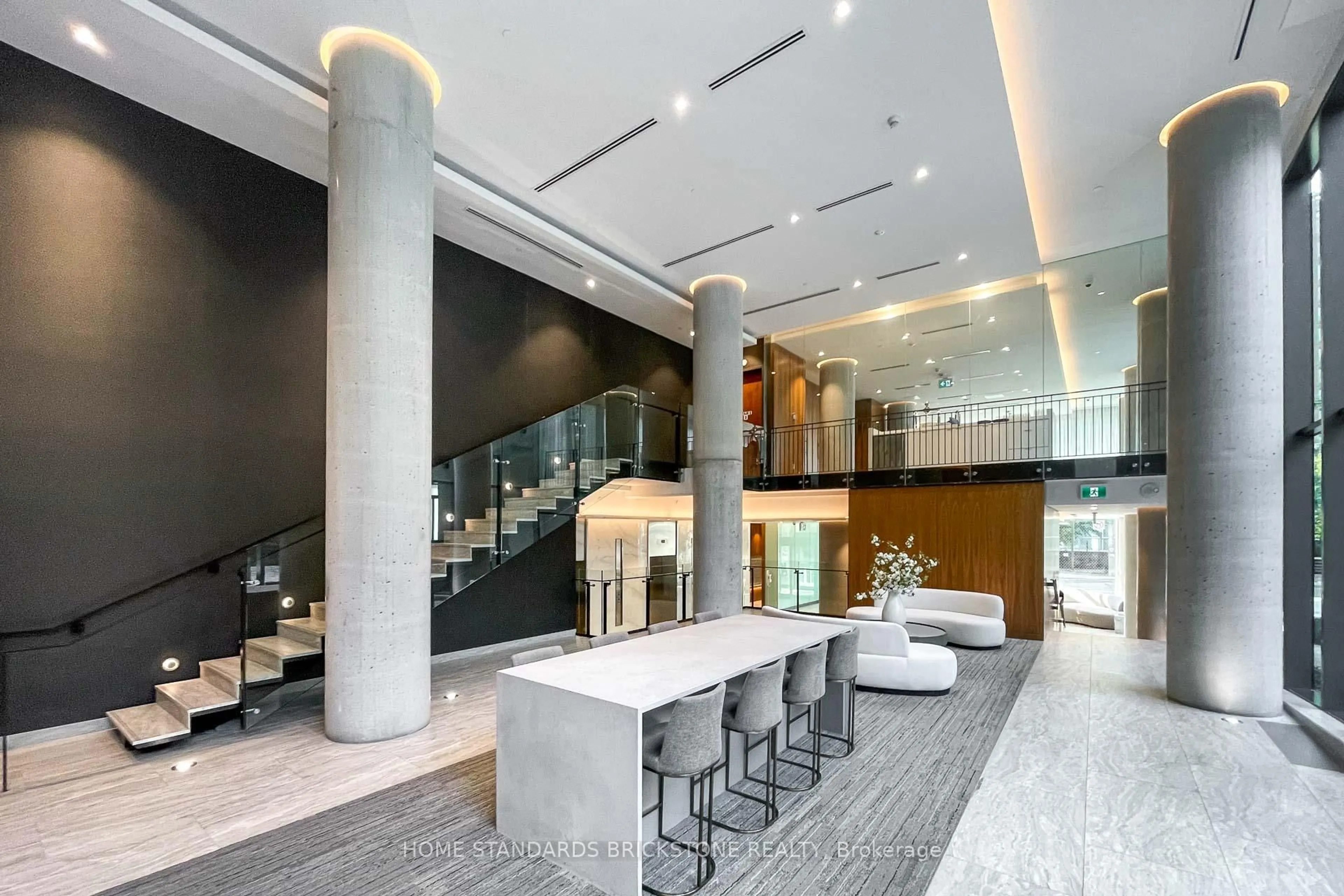 Lobby for 99 Foxbar Rd #711, Toronto Ontario M4V 0B2