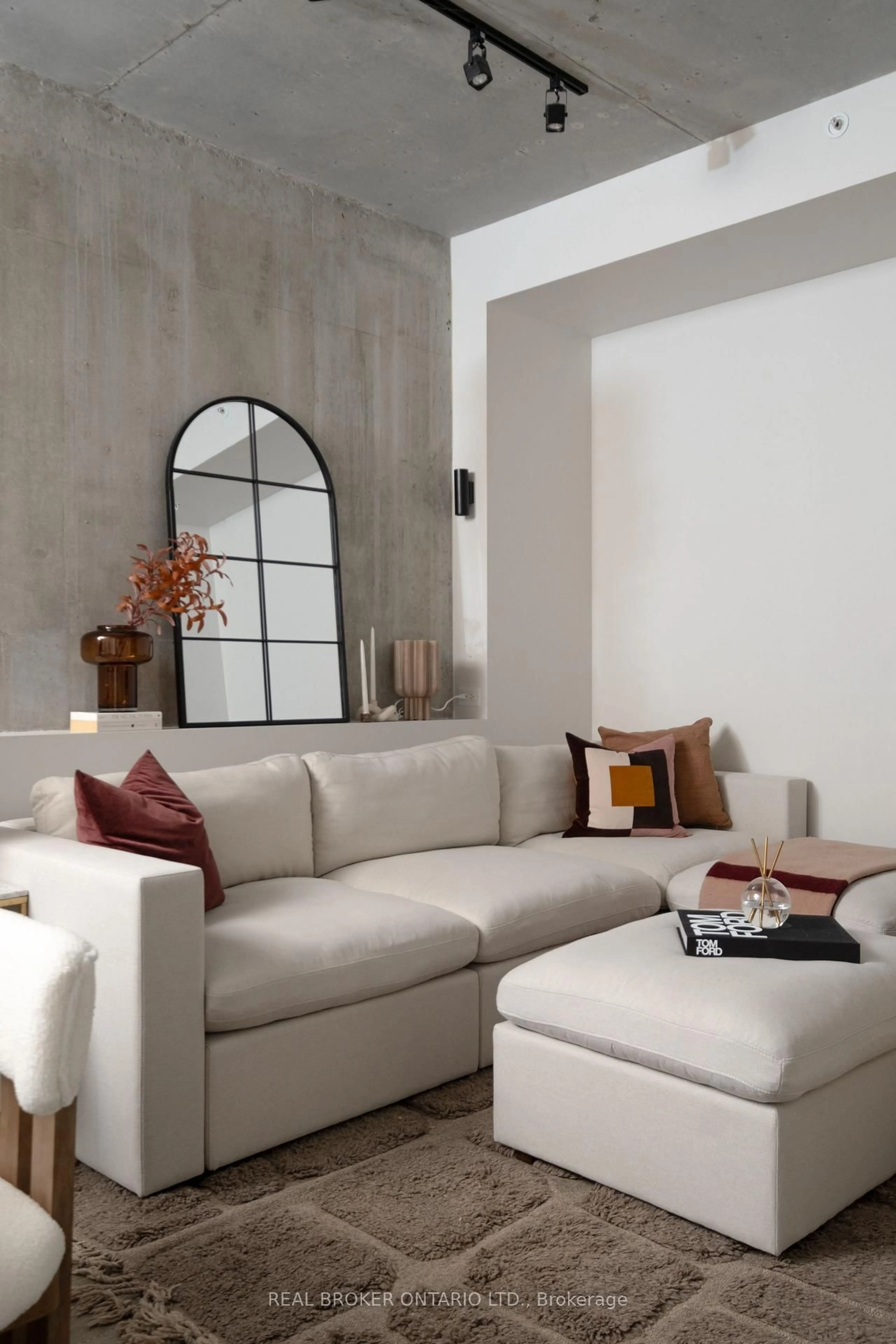 Living room with furniture, unknown for 39 Brant St #PH24, Toronto Ontario M5V 0M8