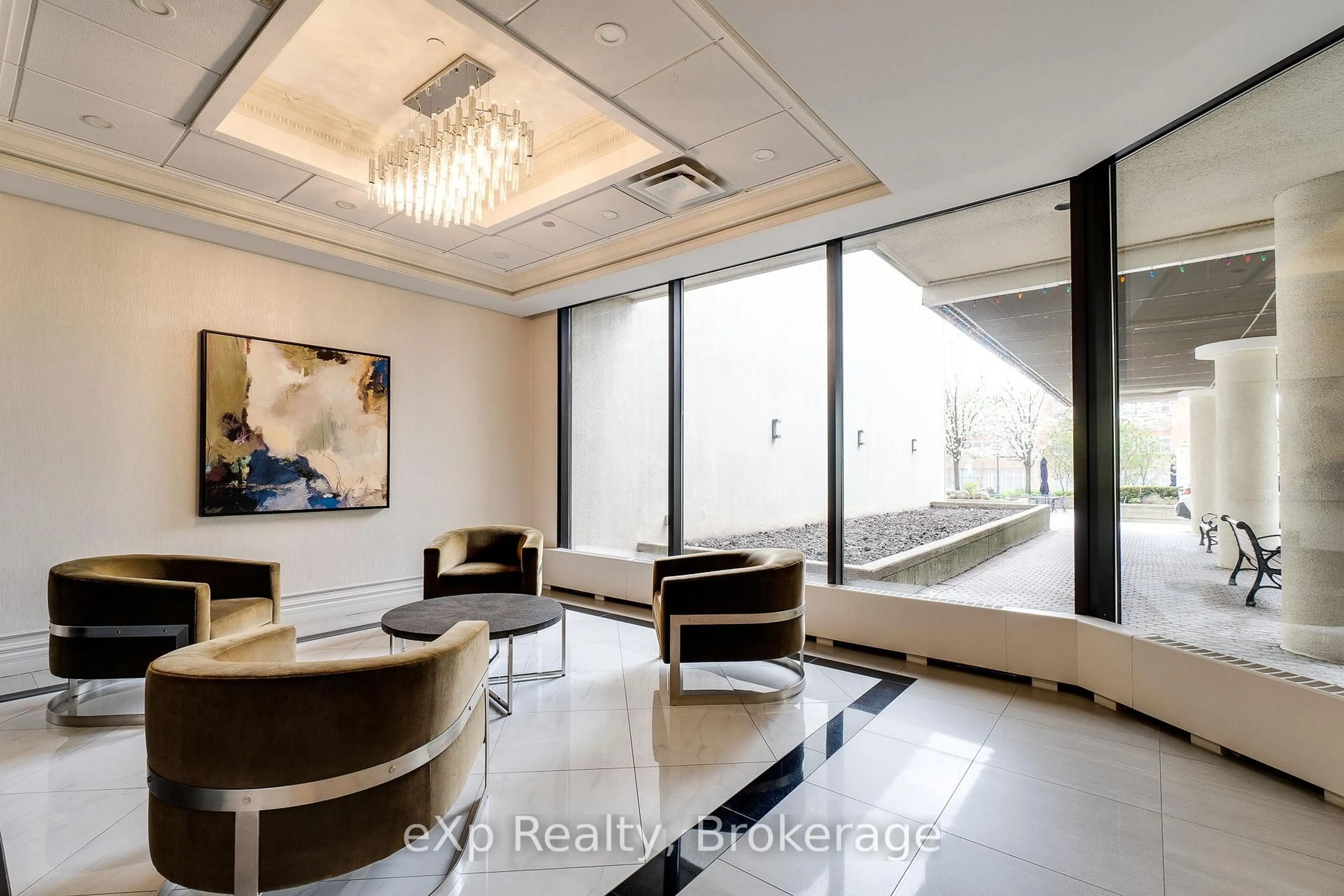 Indoor foyer for 5460 Yonge St #803, Toronto Ontario M2N 6K7