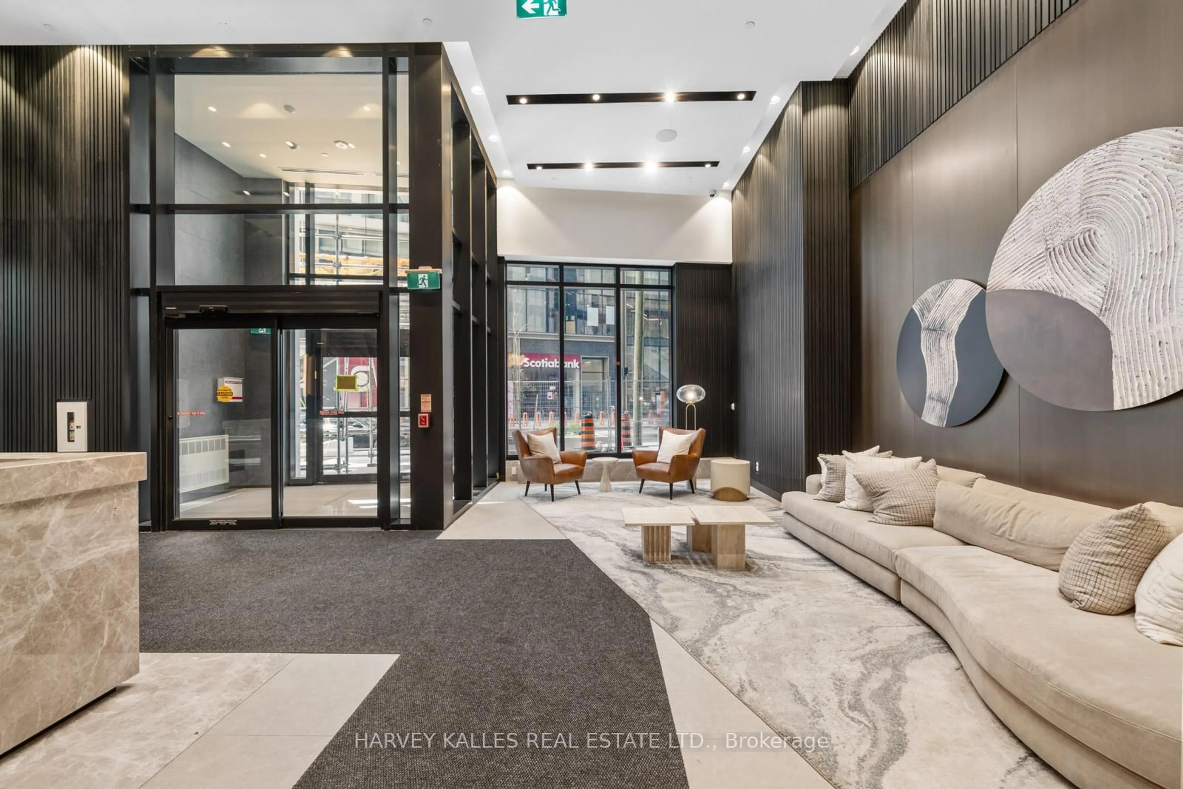 Indoor foyer for 20 Soudan Ave #1001, Toronto Ontario M4S 0E2