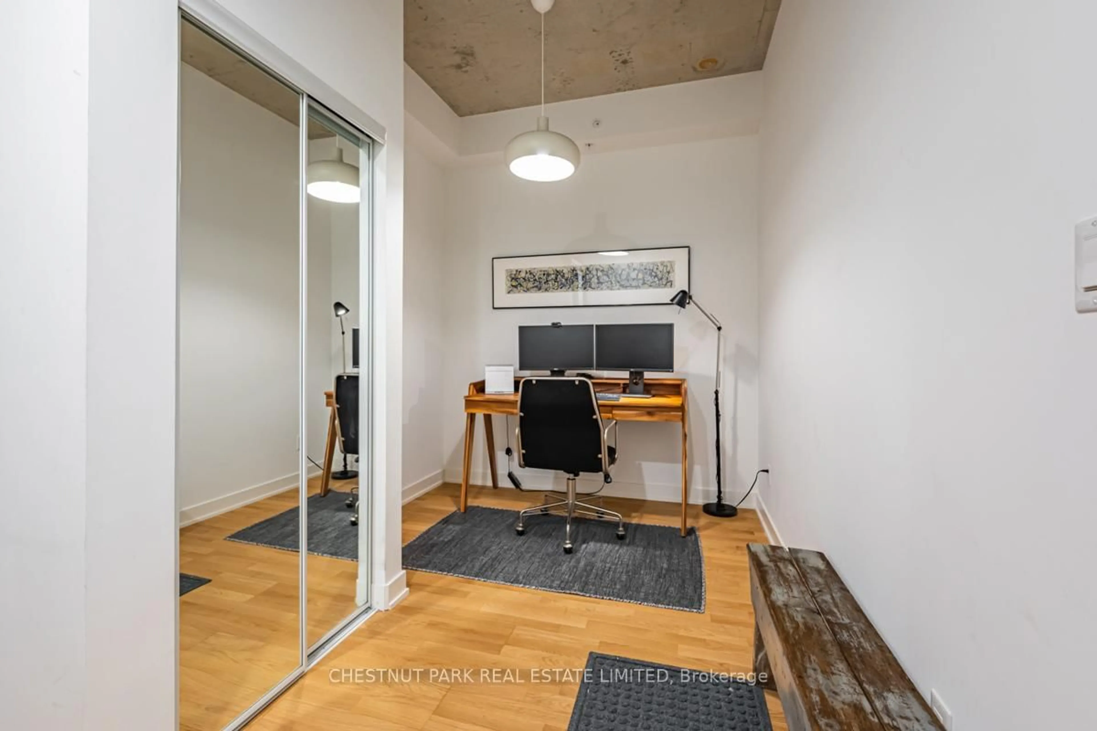 A pic of a room for 109 Ossington Ave #509, Toronto Ontario M6J 2Z2