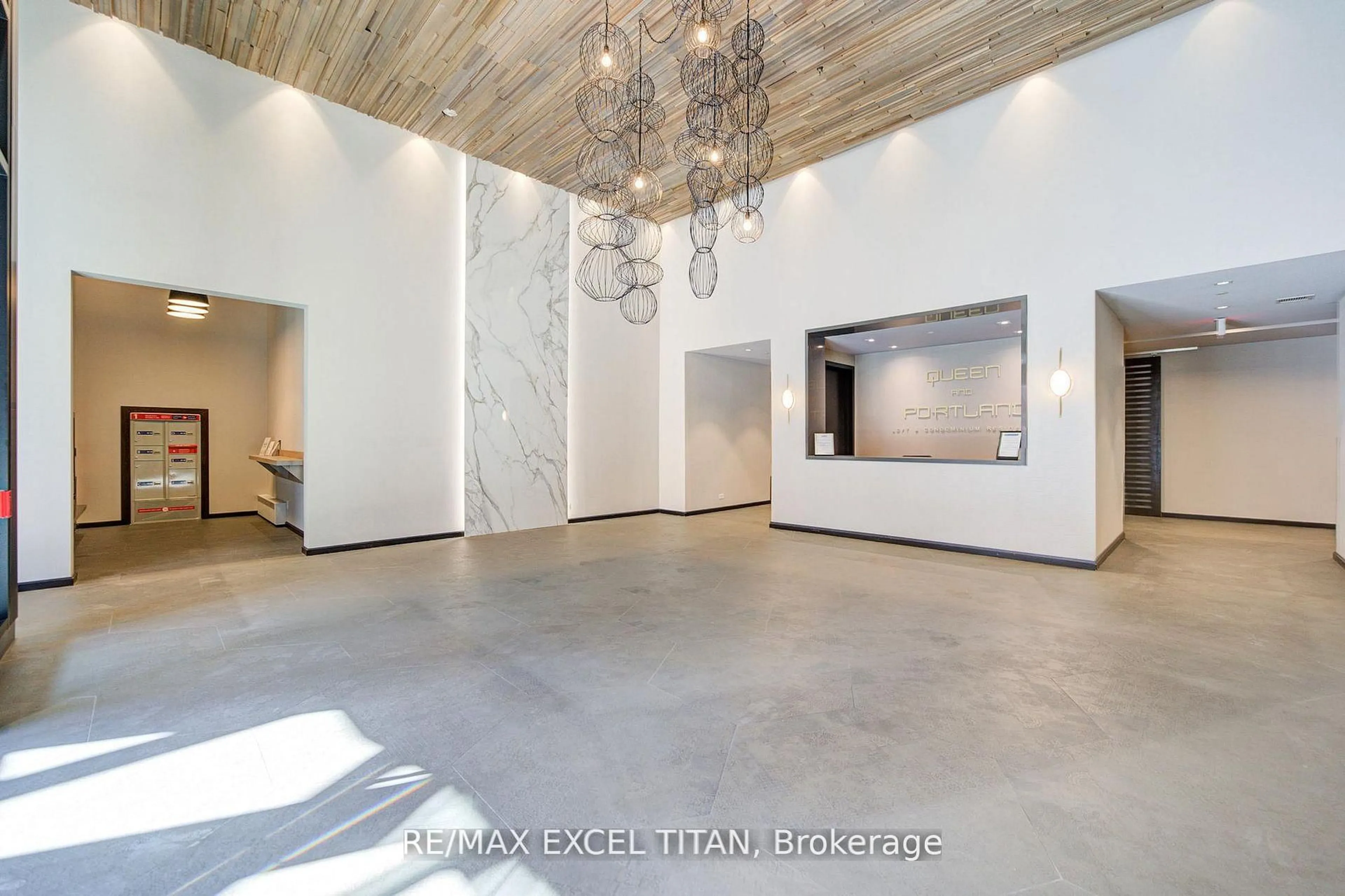 Indoor foyer for 156 Portland St #417, Toronto Ontario M5V 0G1