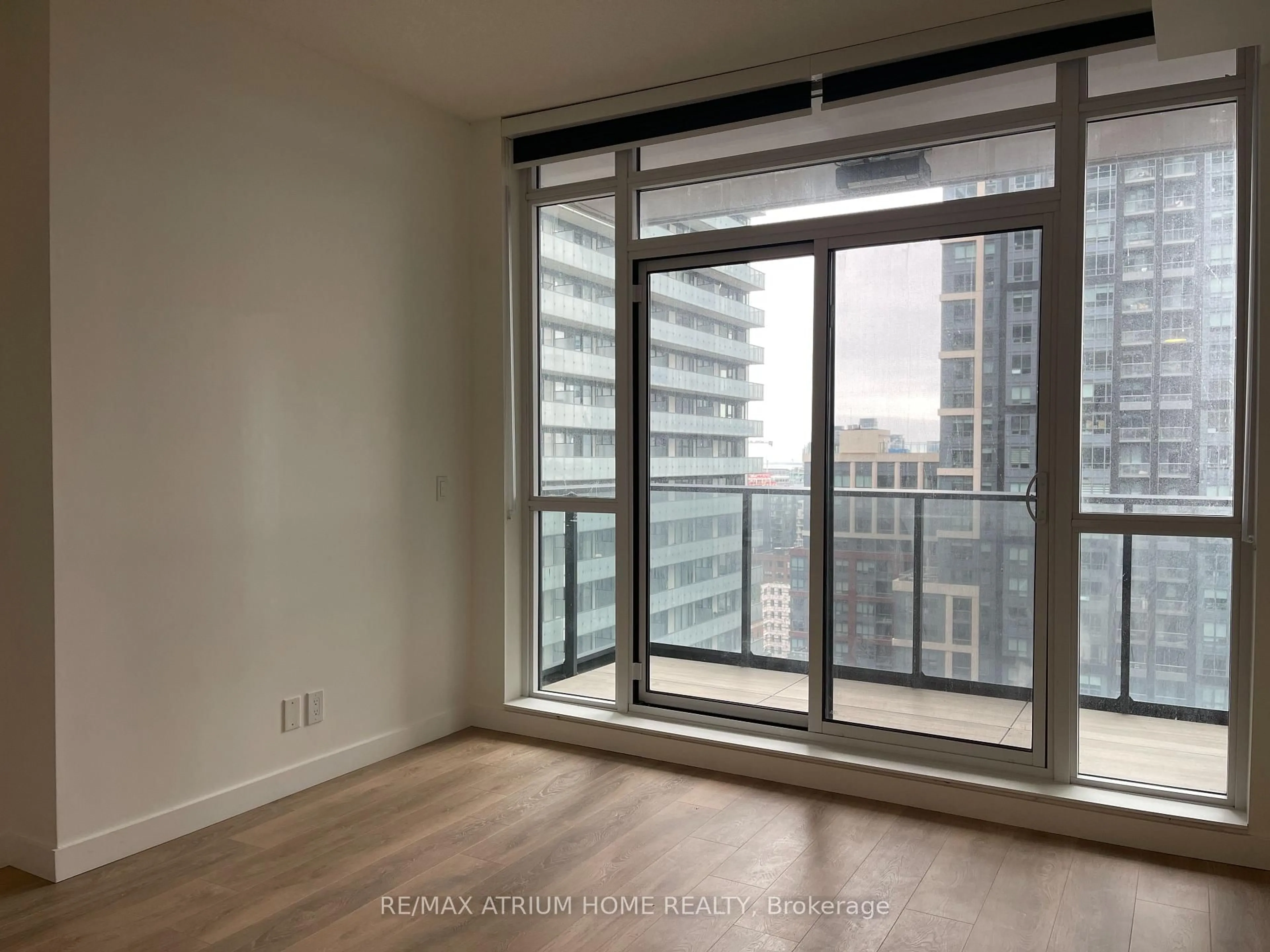 A pic of a room for 38 Widmer St #2208, Toronto Ontario M5V 2E9
